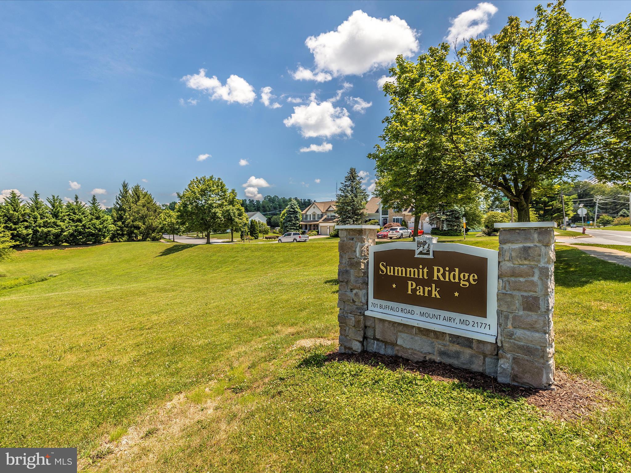 SUMMIT RIDGE - Residential