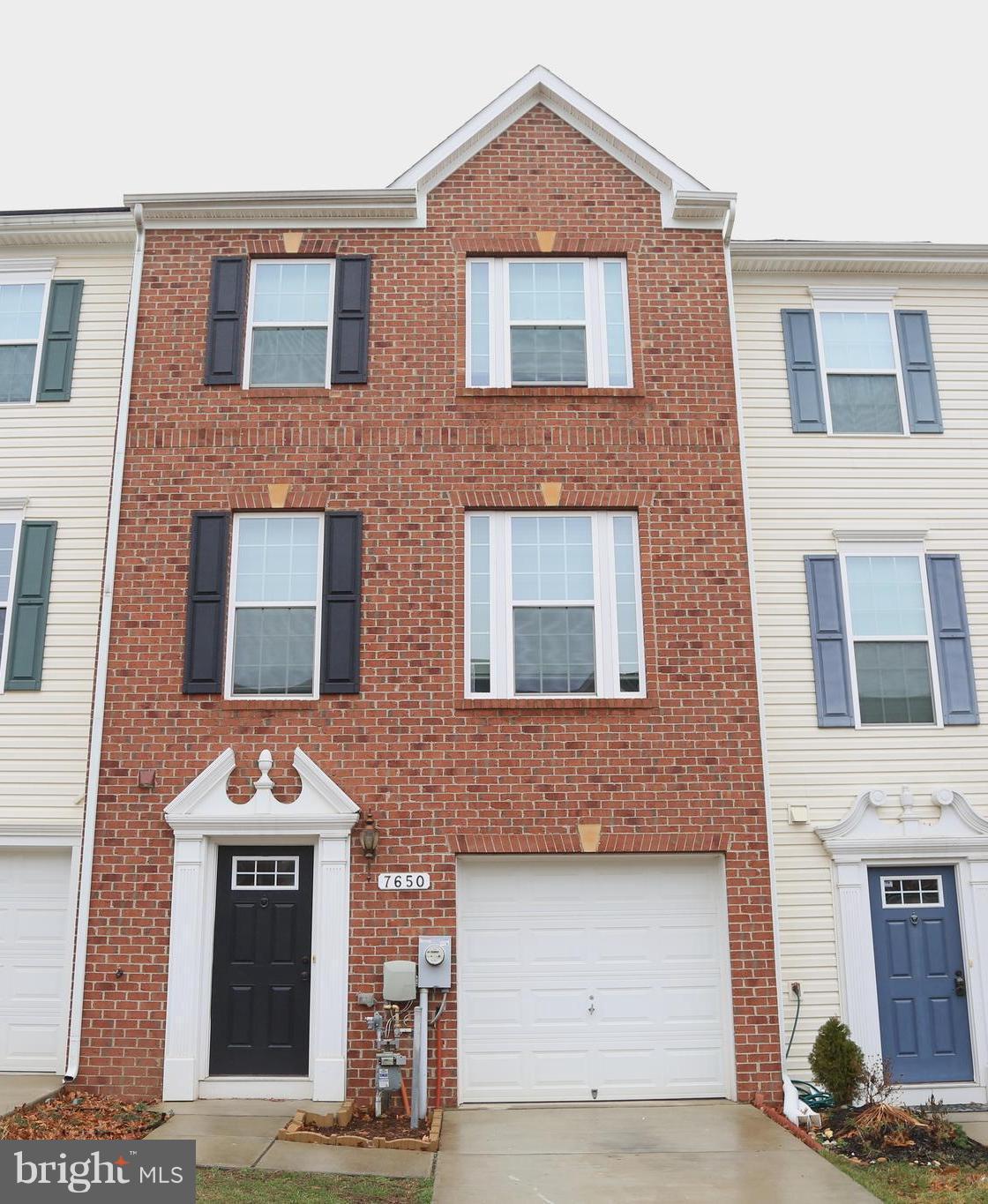 TANYARD SPRINGS - Residential Lease