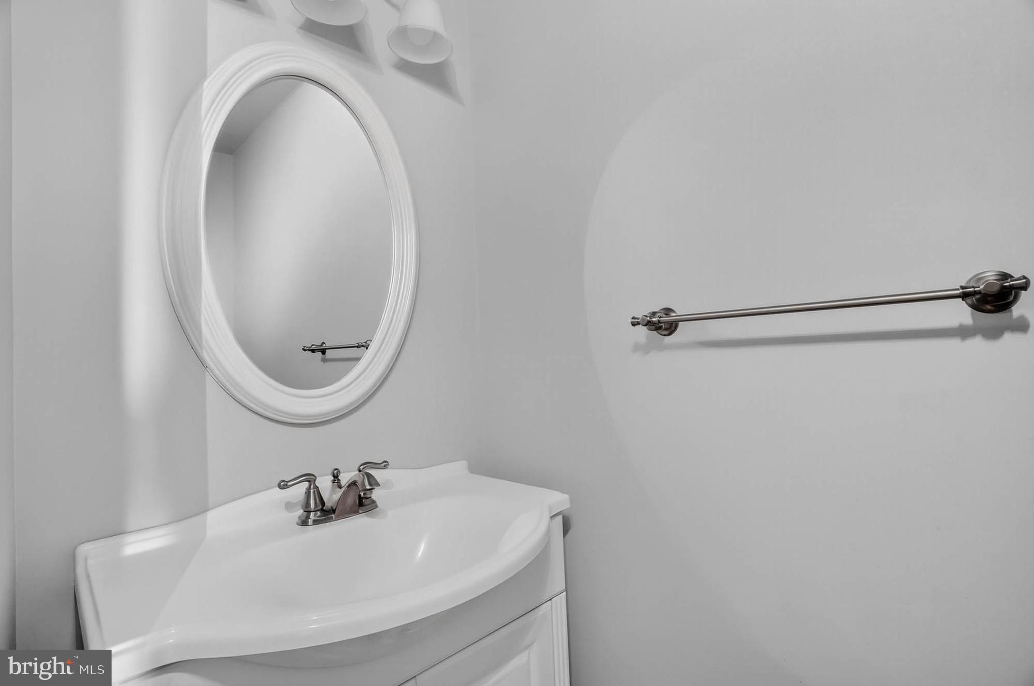 CROFTON MEADOWS - Residential Lease