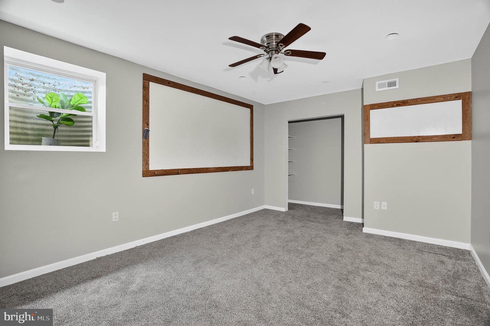 CROFTON MEADOWS - Residential Lease