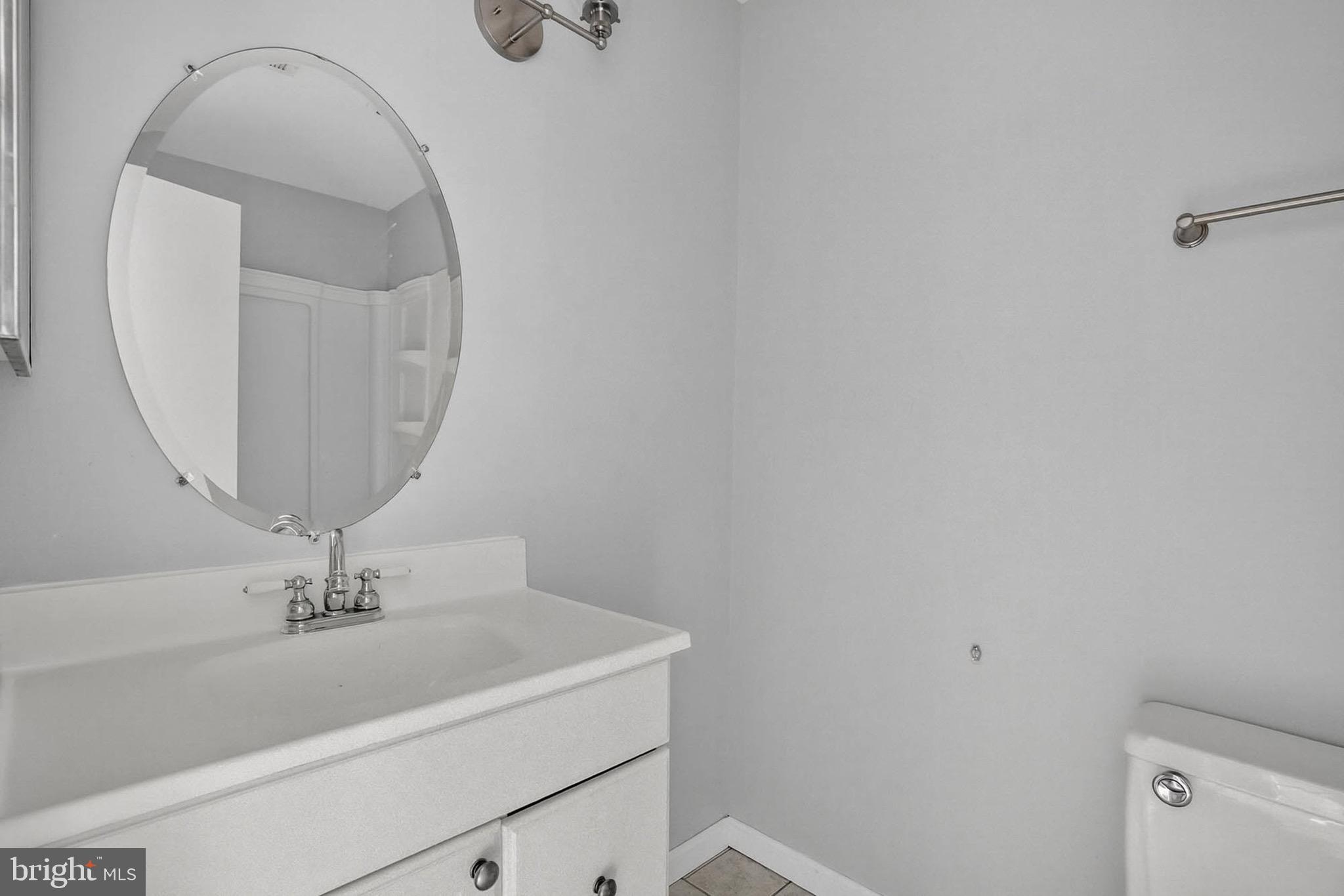 CROFTON MEADOWS - Residential Lease