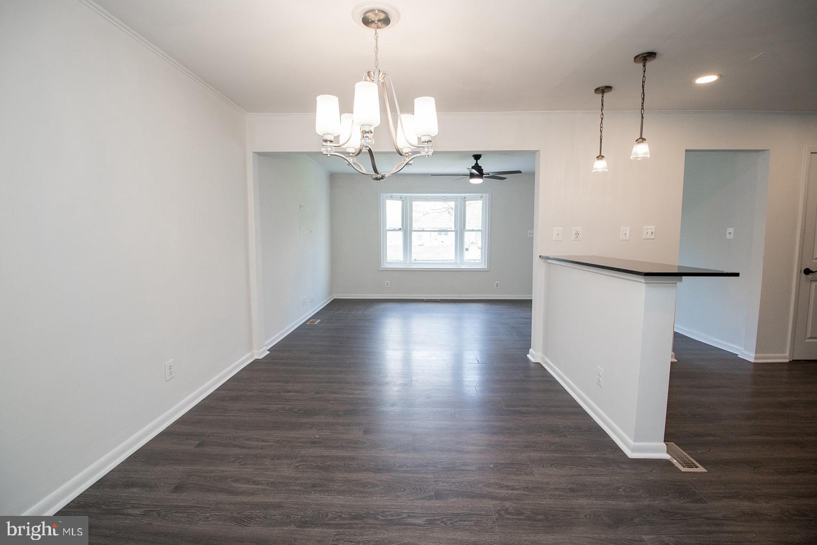 BAREFOOT ACRES - Residential