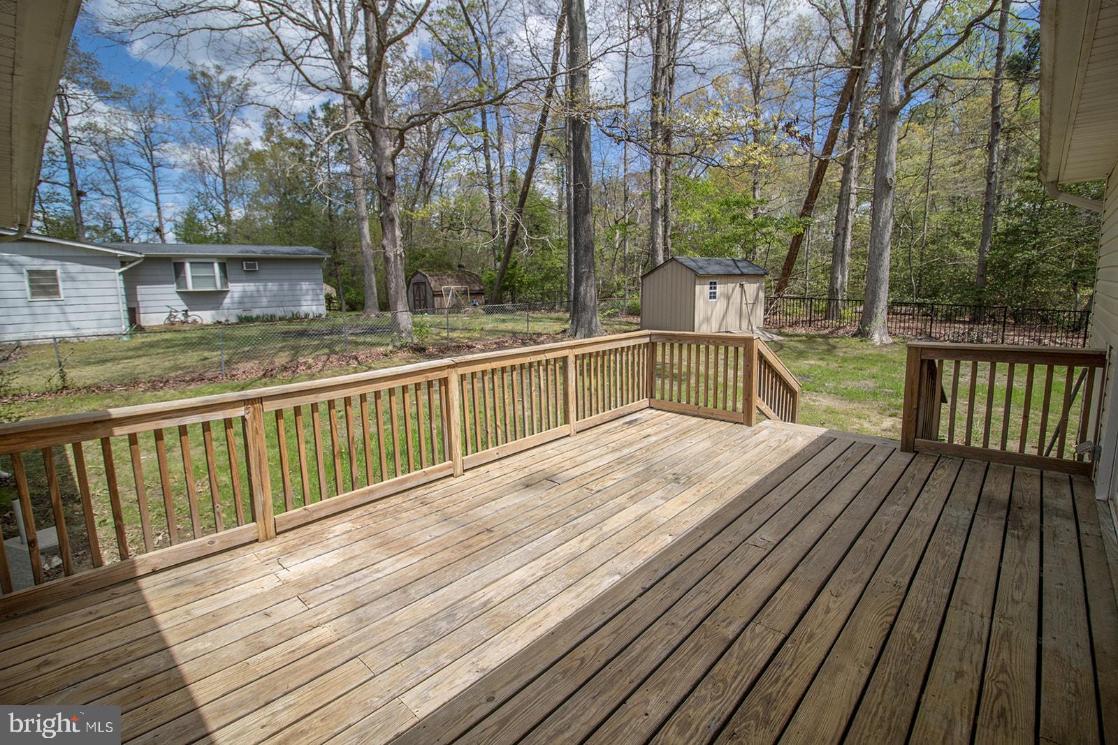 BAREFOOT ACRES - Residential