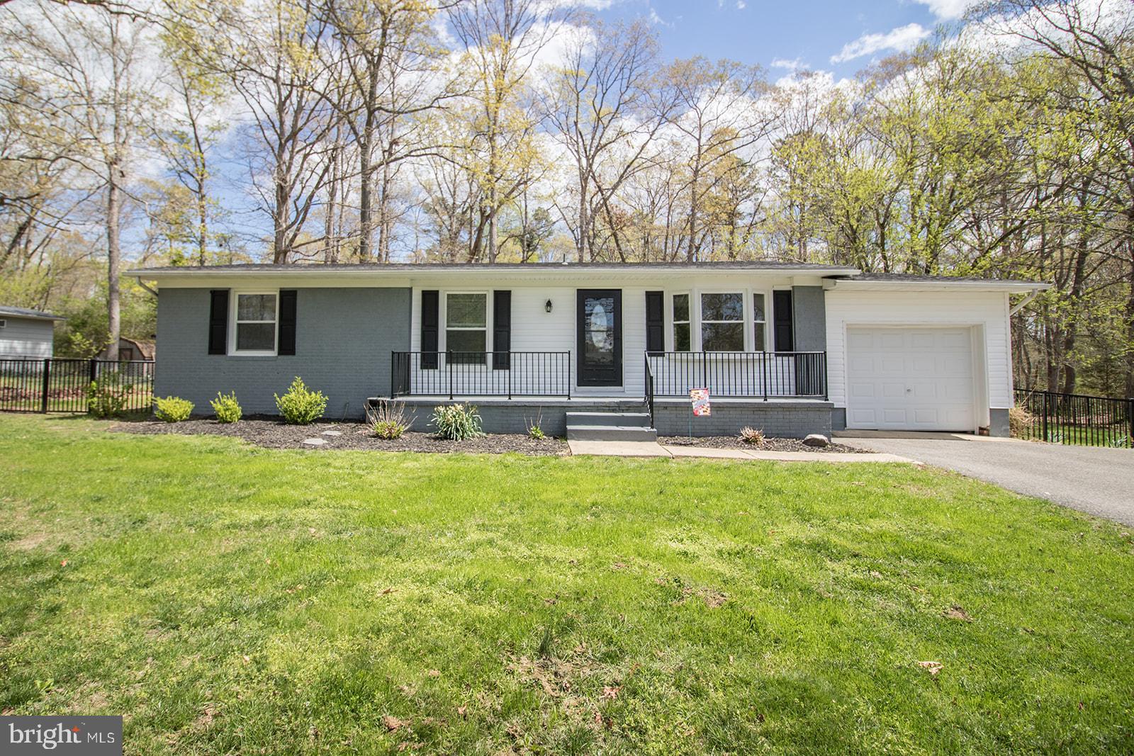 BAREFOOT ACRES - Residential