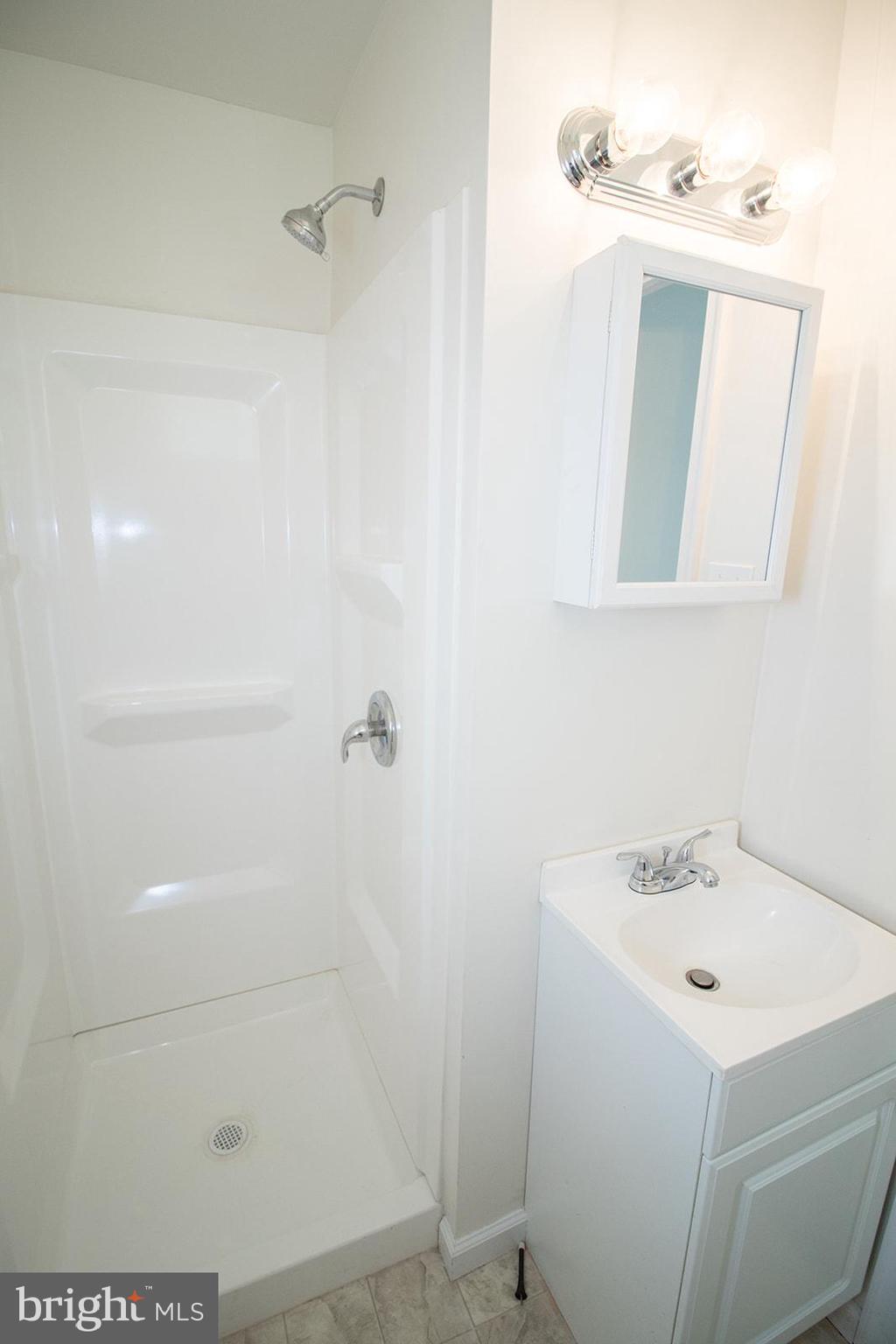 BAREFOOT ACRES - Residential