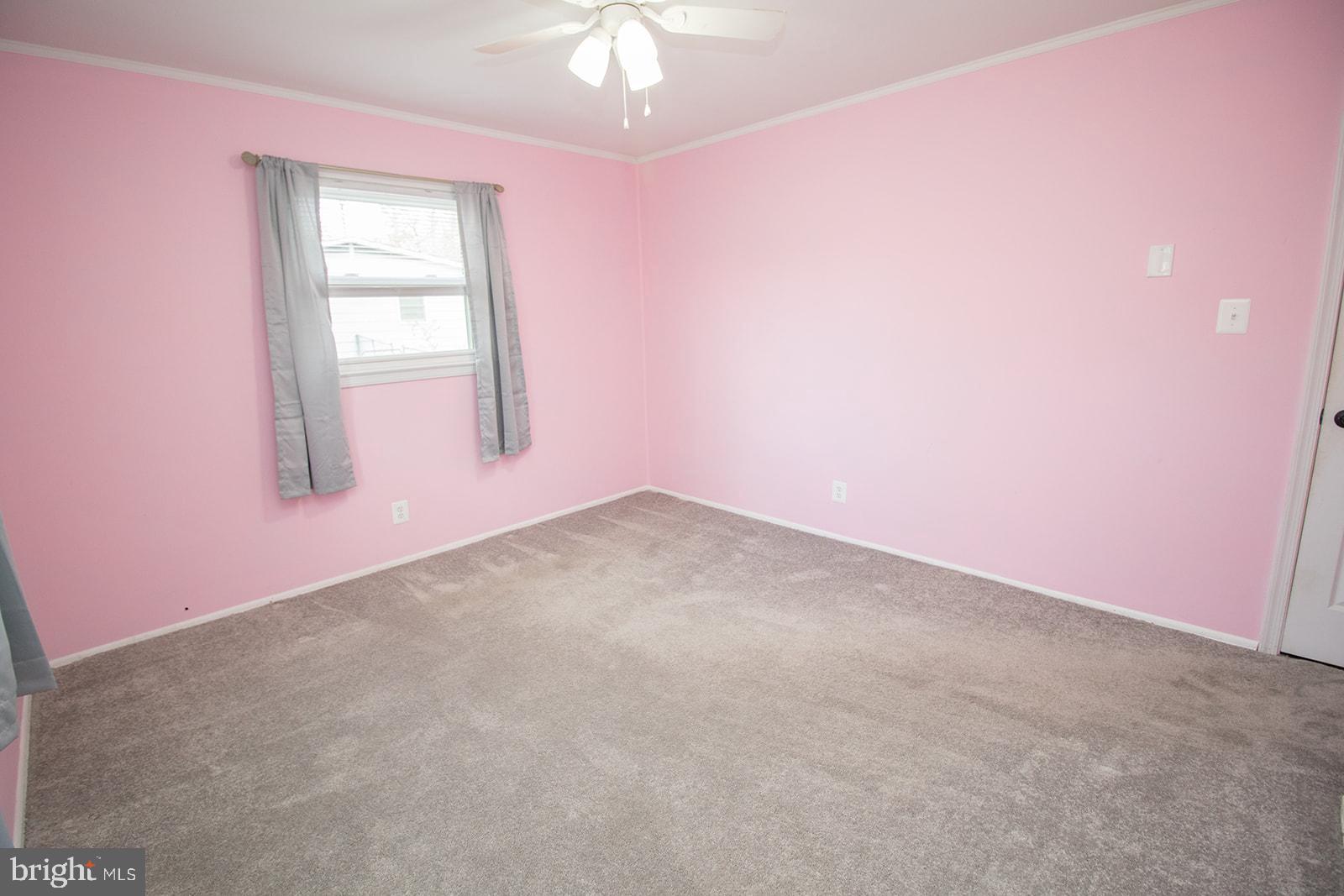 BAREFOOT ACRES - Residential