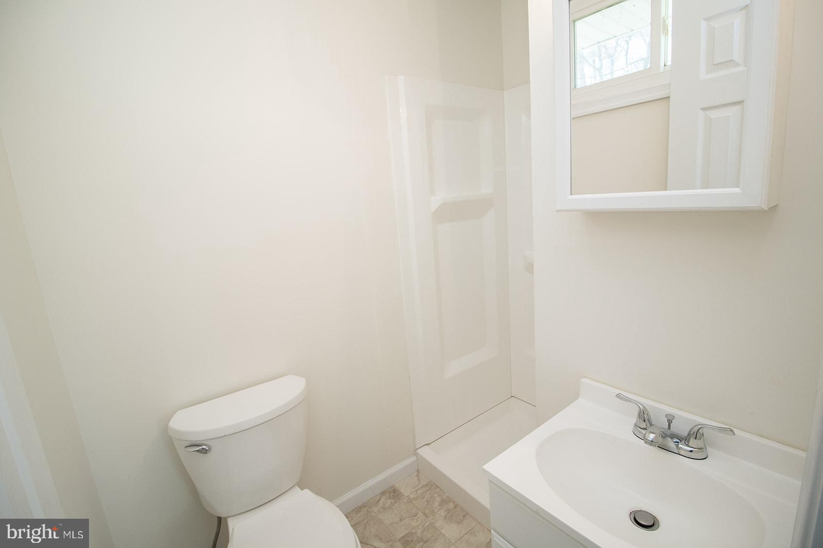 BAREFOOT ACRES - Residential