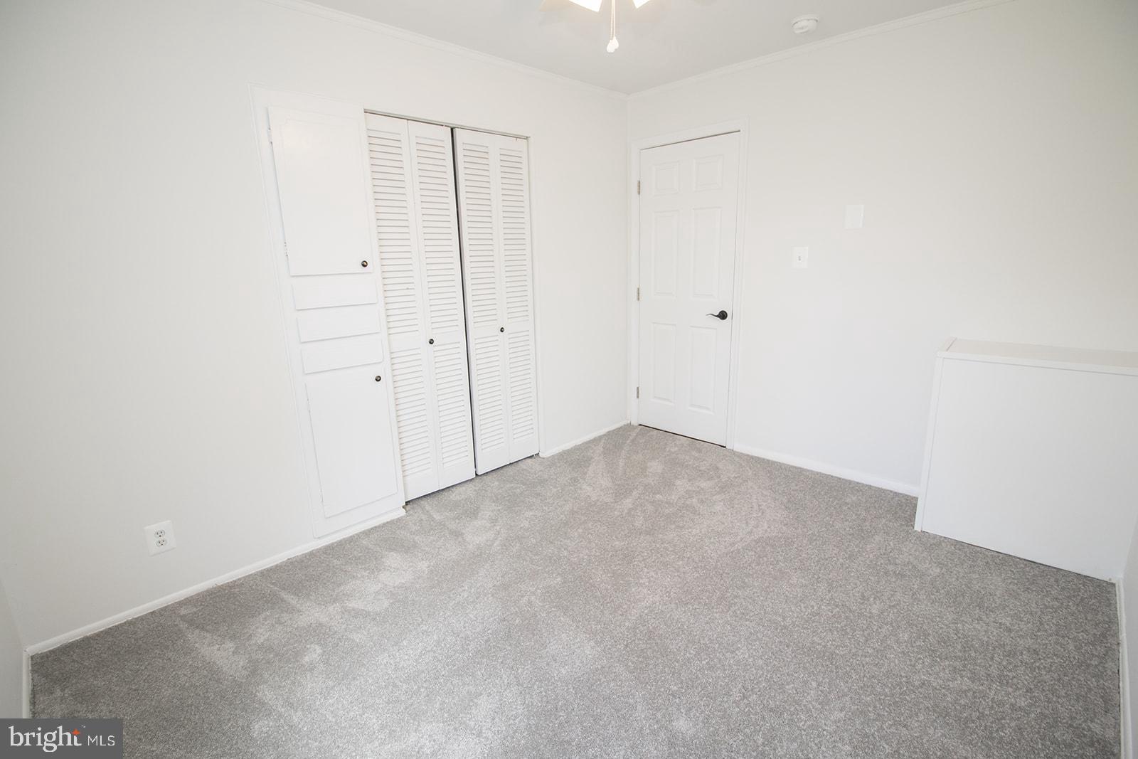 BAREFOOT ACRES - Residential