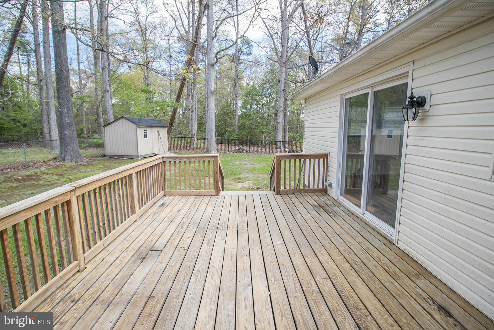 BAREFOOT ACRES - Residential