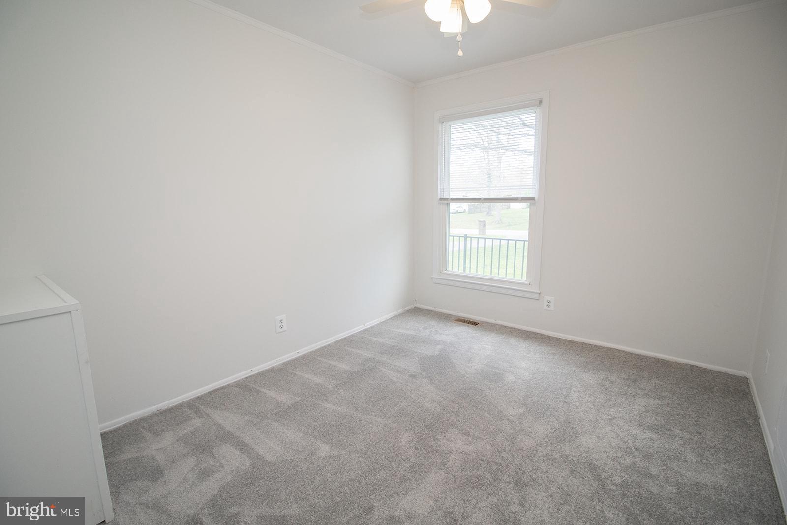 BAREFOOT ACRES - Residential