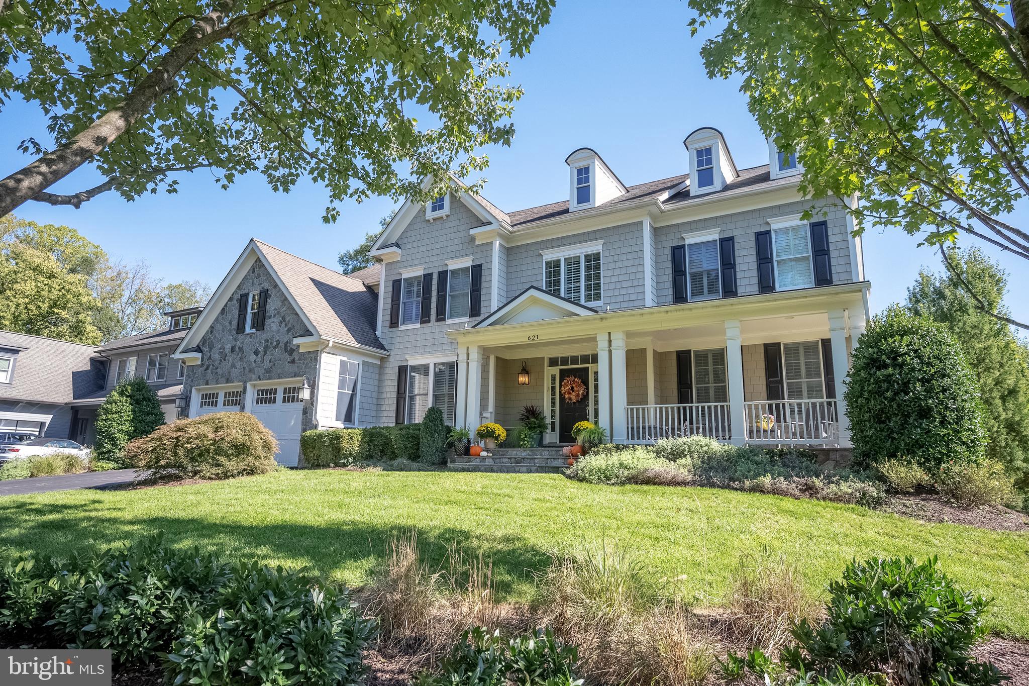 MURMURING PINES - Residential