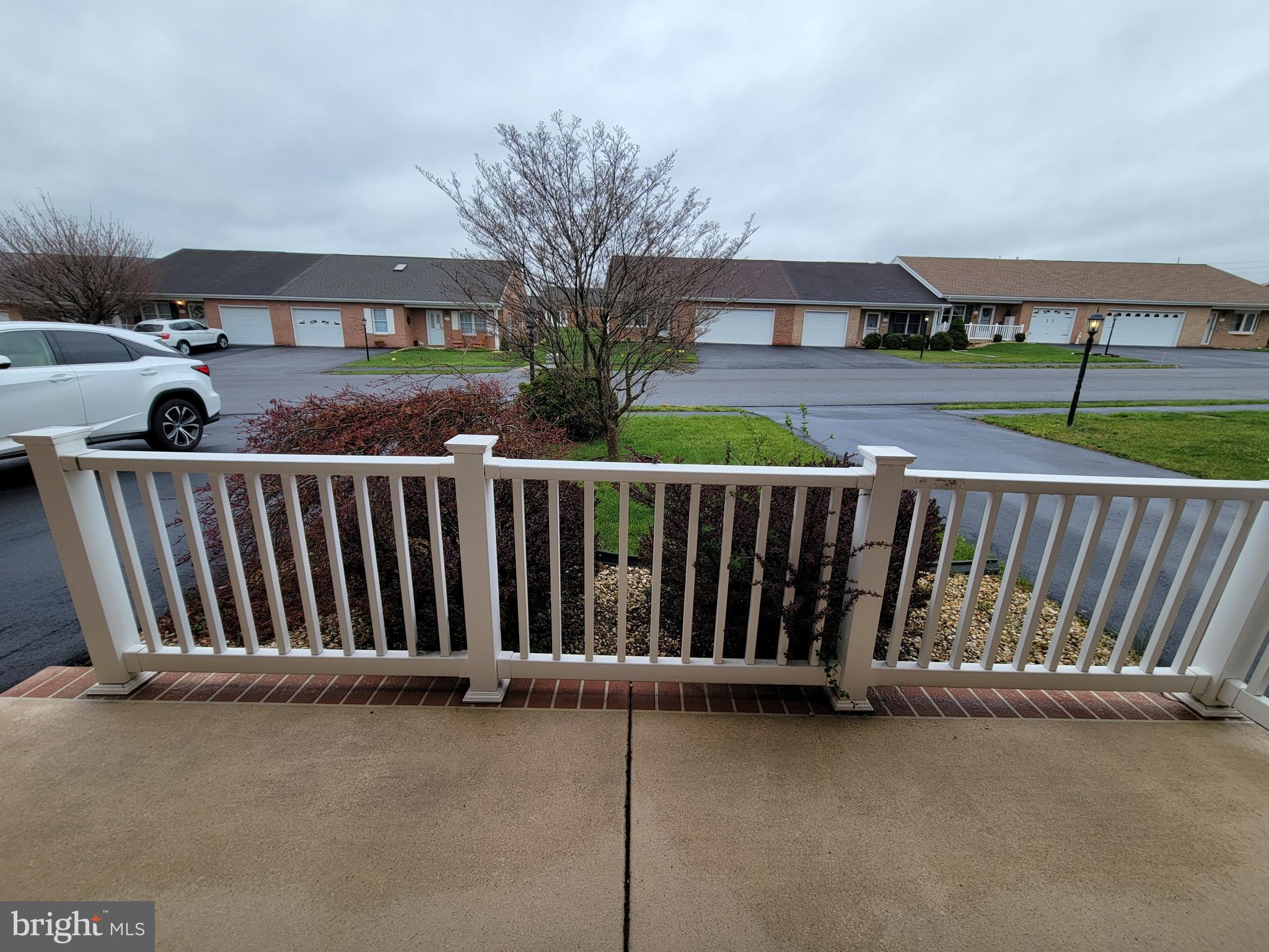 SOUTH POINTE - Residential