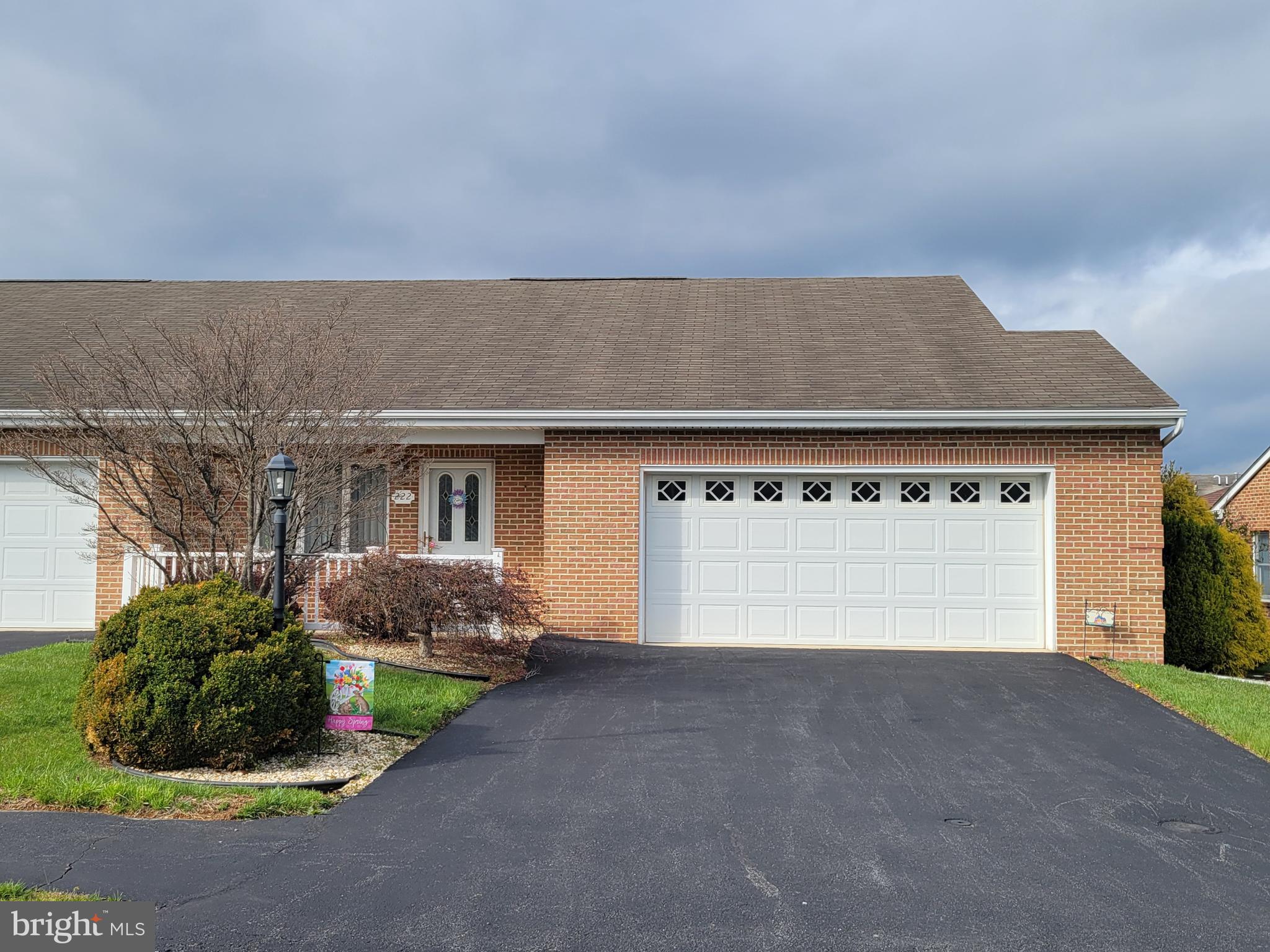 SOUTH POINTE - Residential