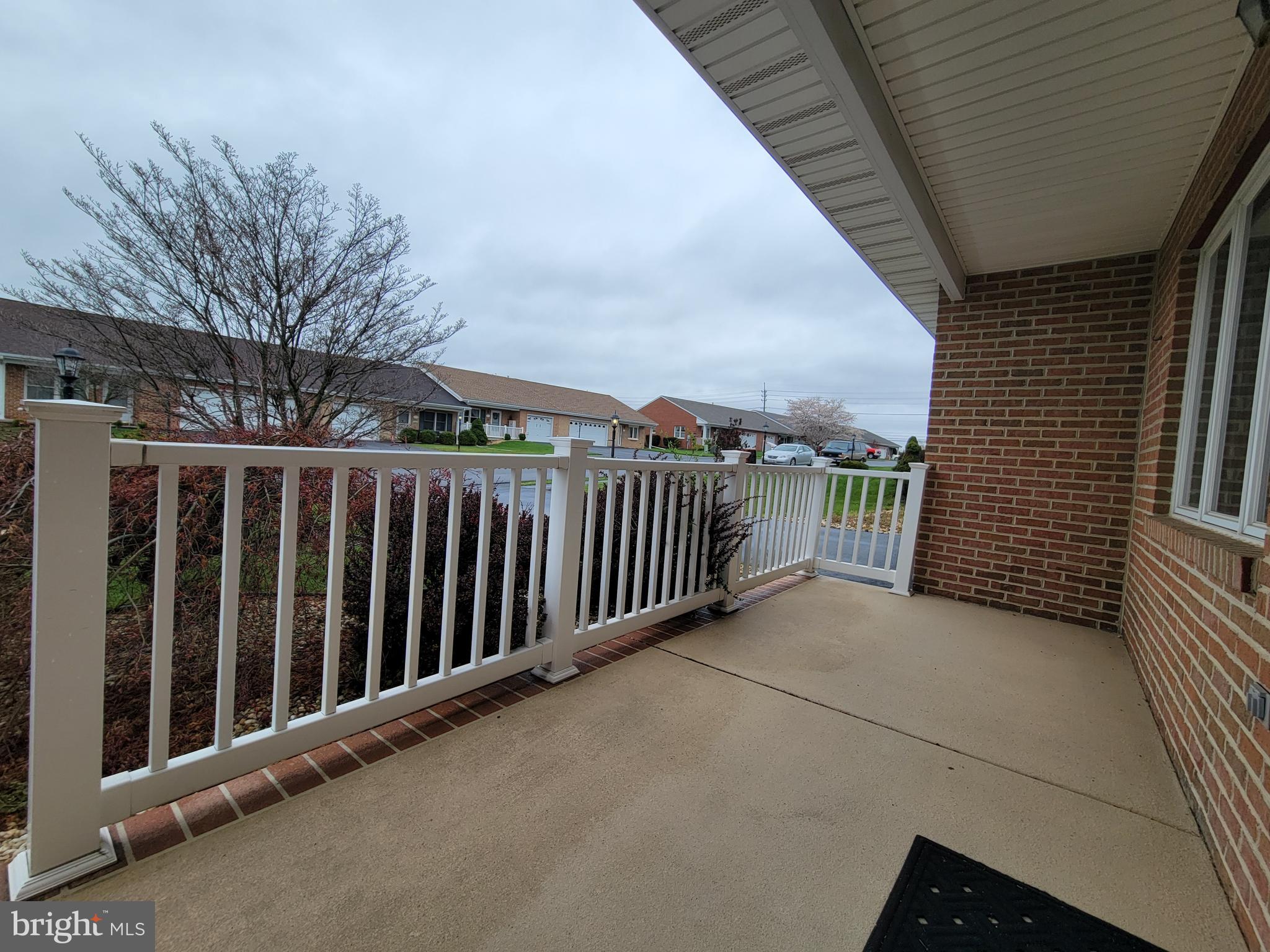 SOUTH POINTE - Residential