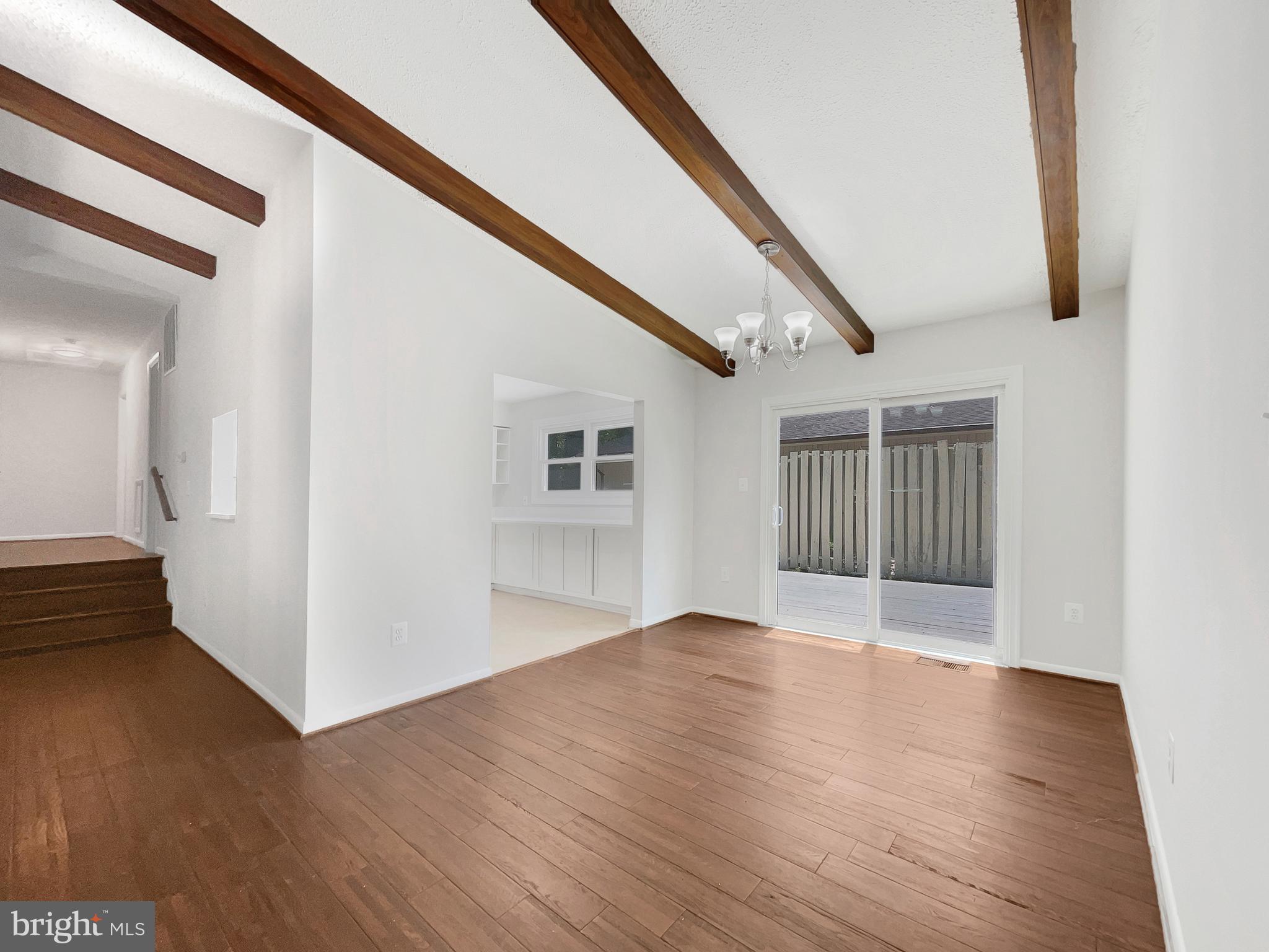 LAKE RIDGE - Residential