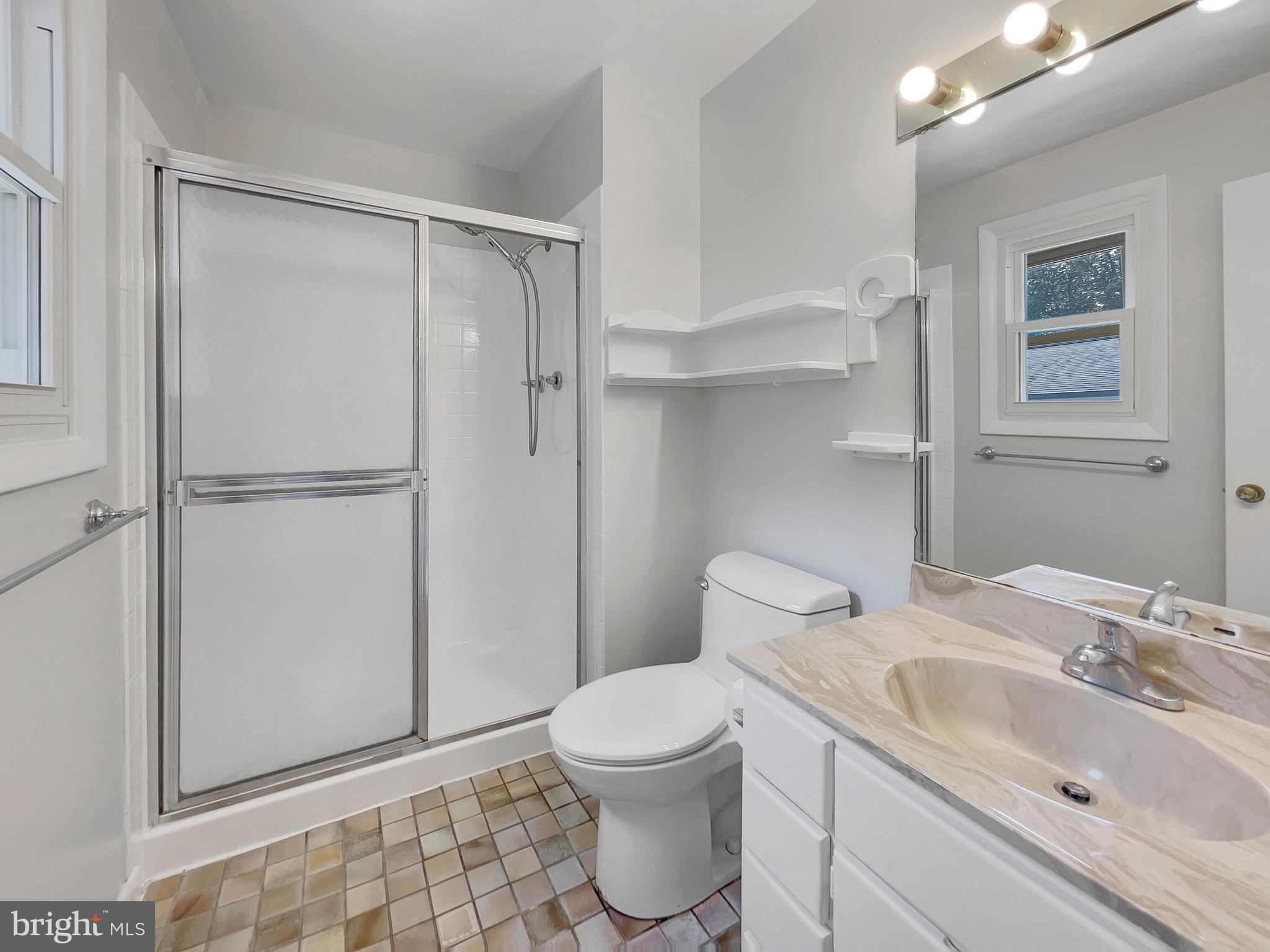 LAKE RIDGE - Residential