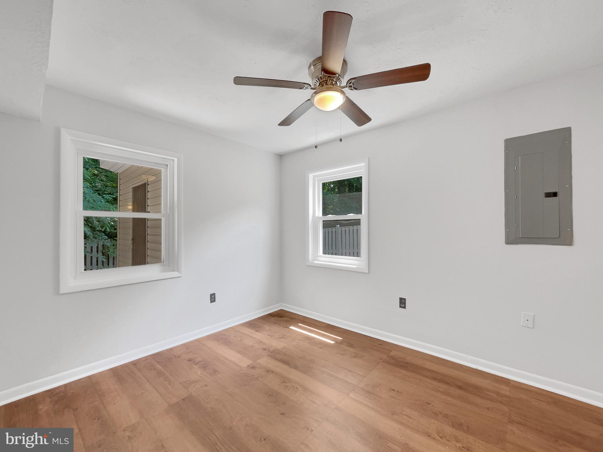 LAKE RIDGE - Residential