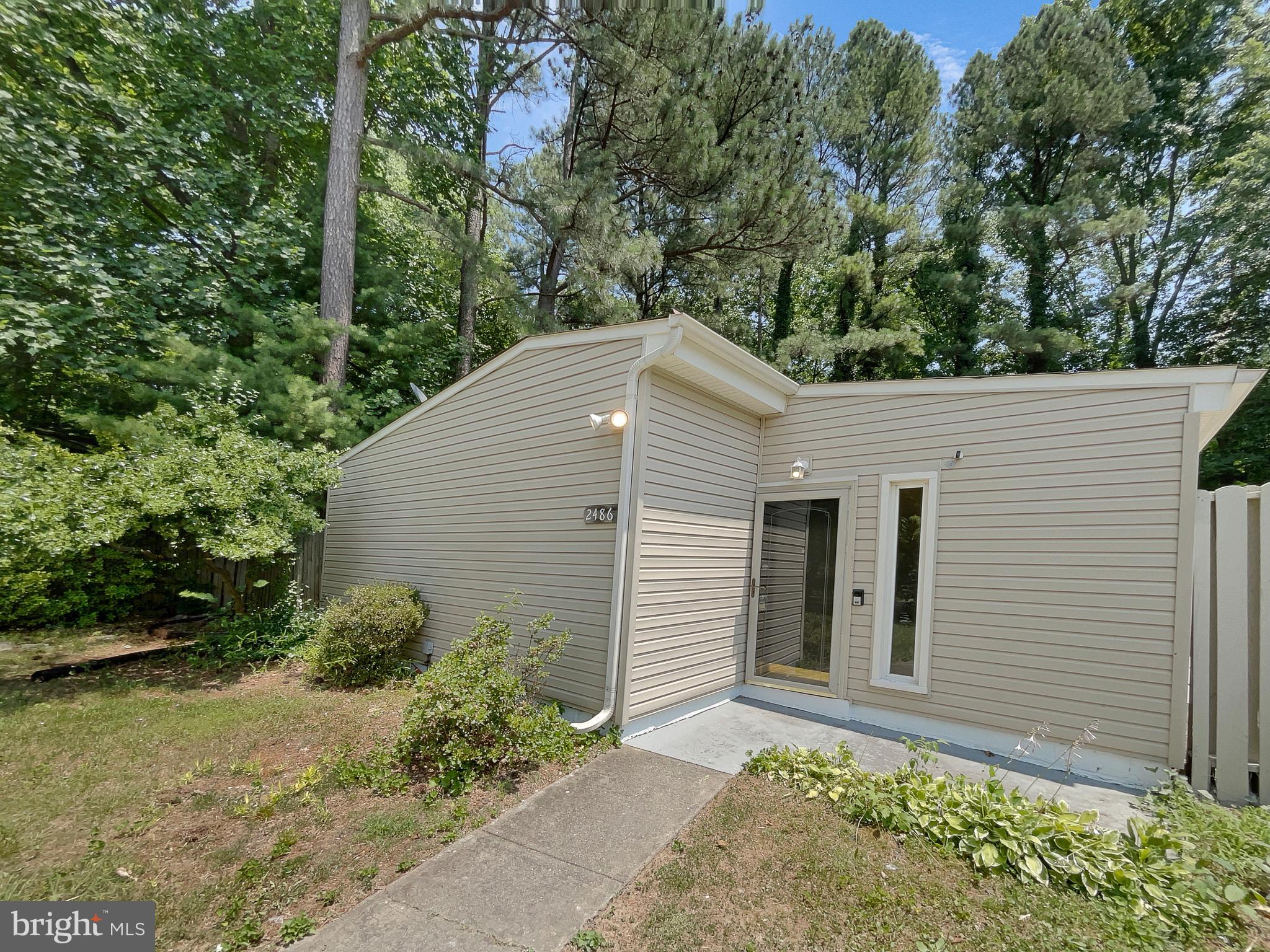 LAKE RIDGE - Residential