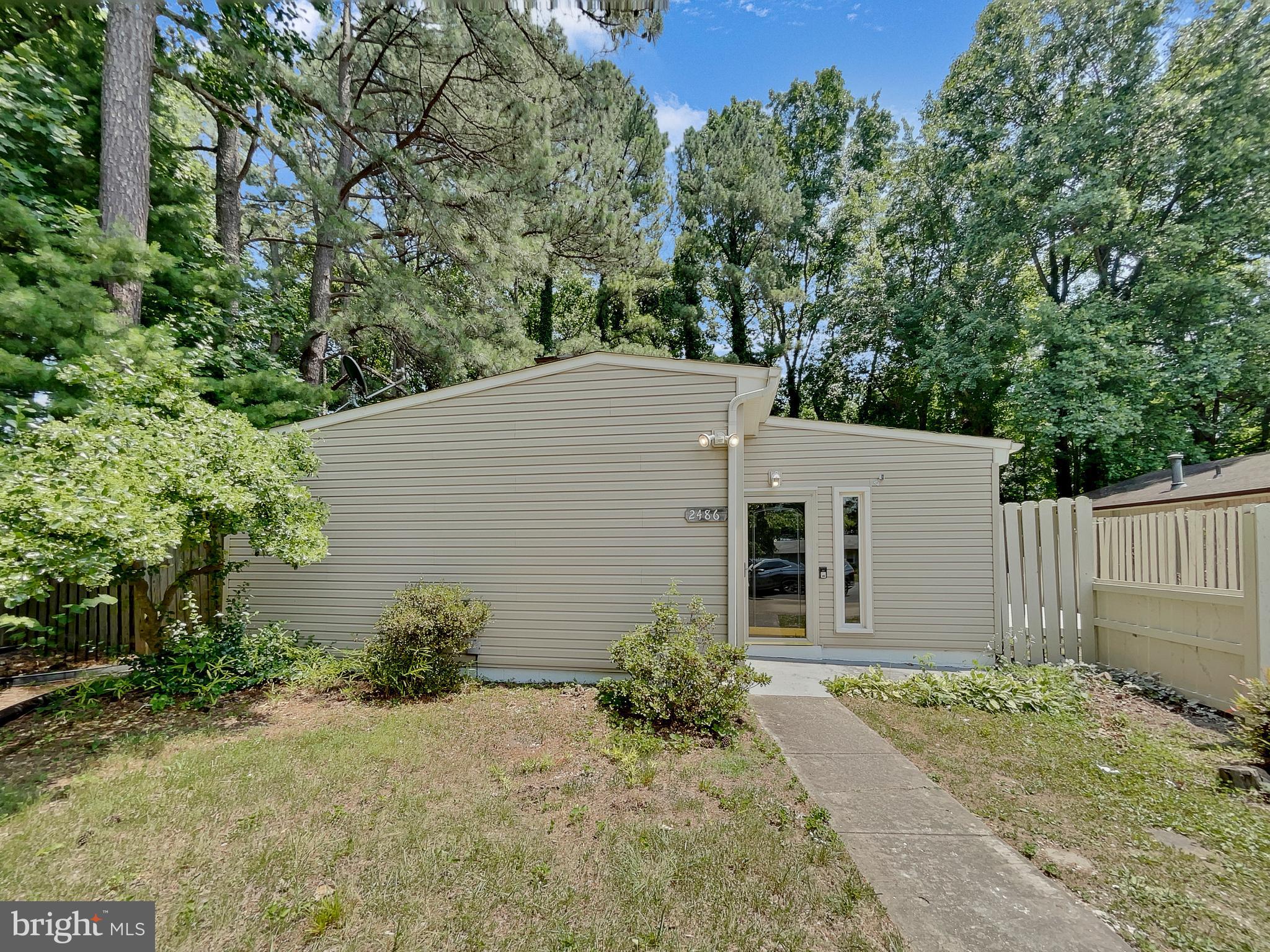 LAKE RIDGE - Residential