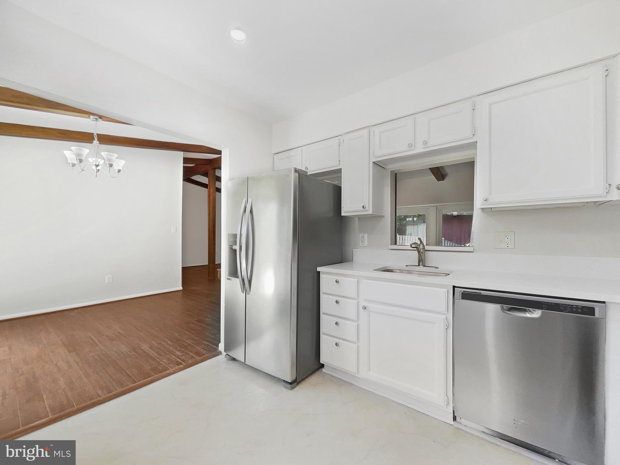 LAKE RIDGE - Residential