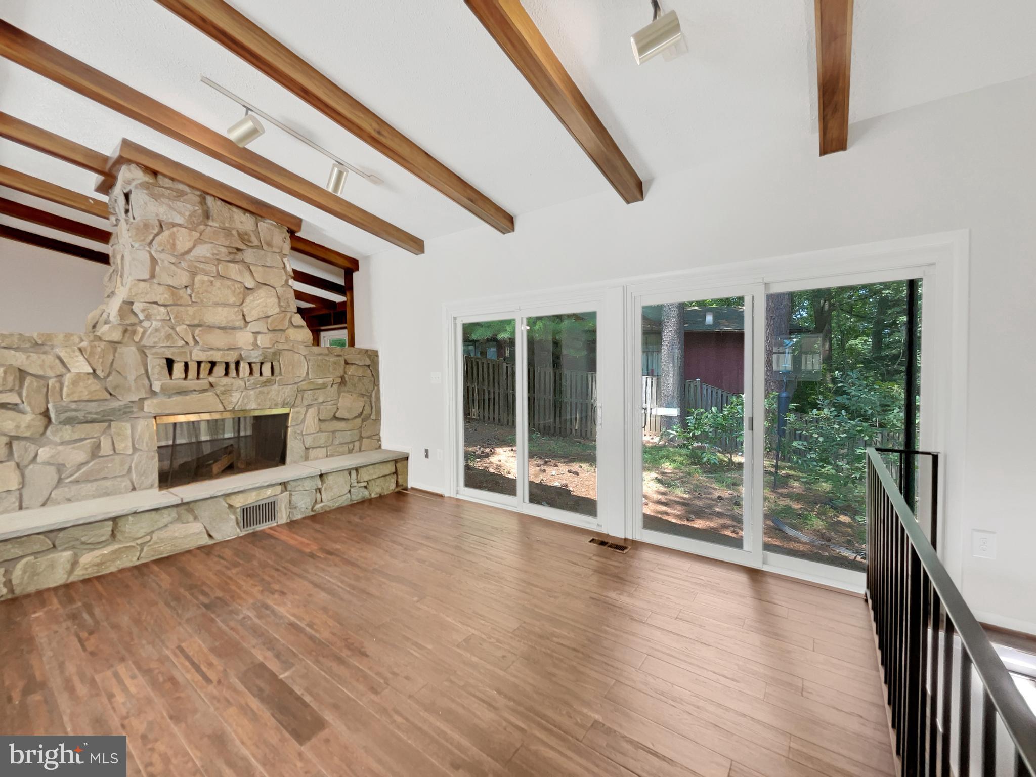 LAKE RIDGE - Residential