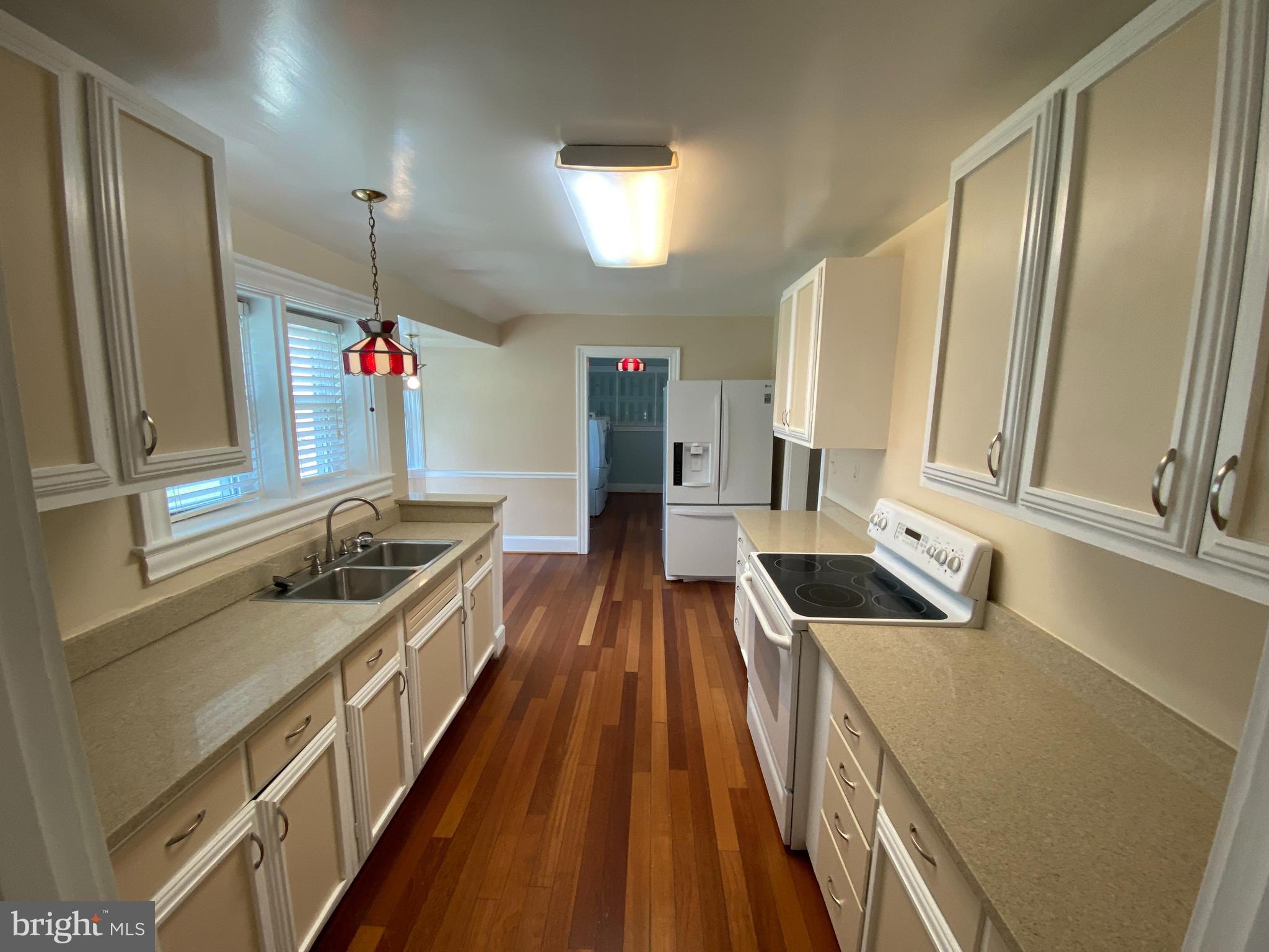 WOODLAWN - Residential Lease