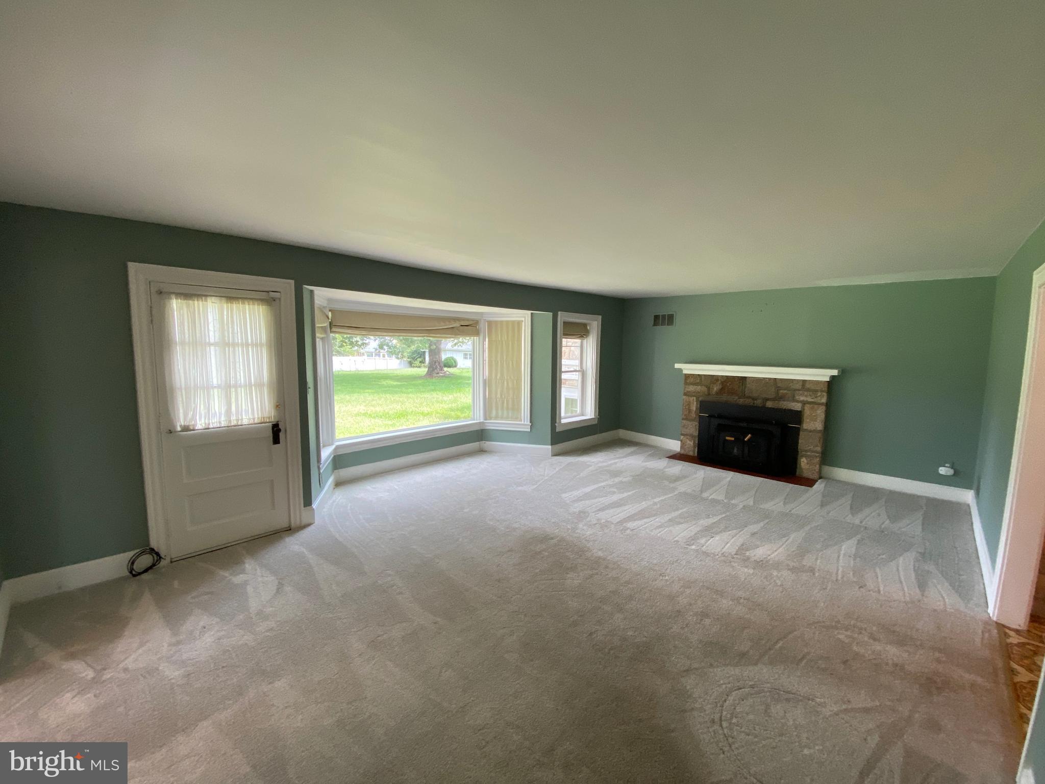 WOODLAWN - Residential Lease