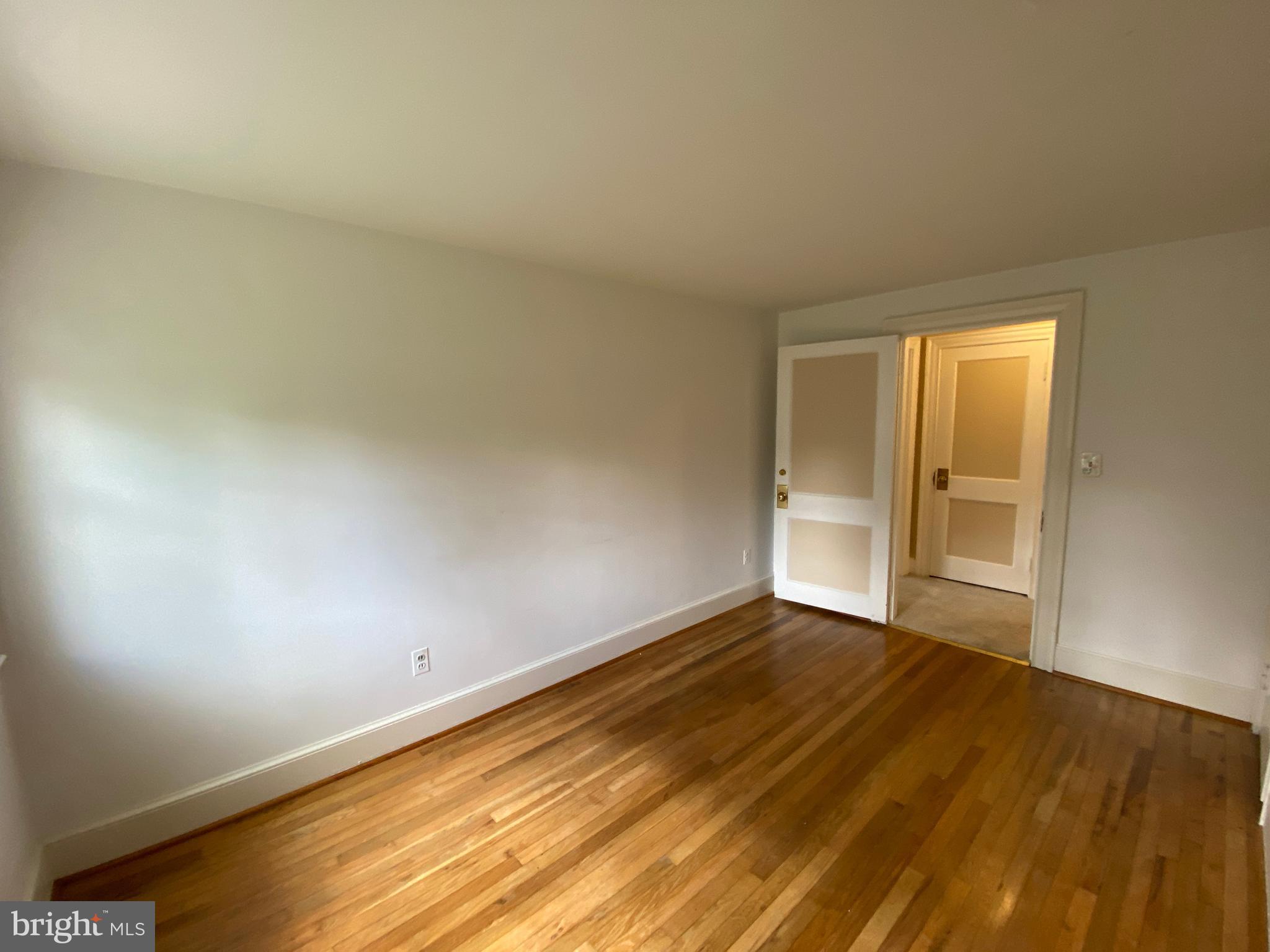 WOODLAWN - Residential Lease