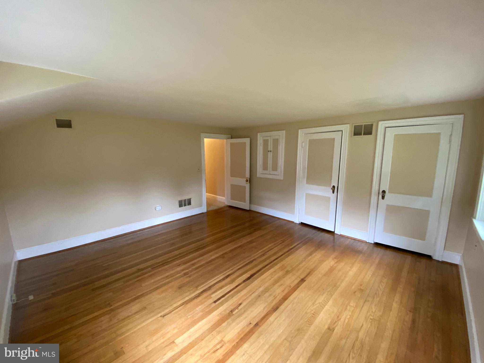 WOODLAWN - Residential Lease