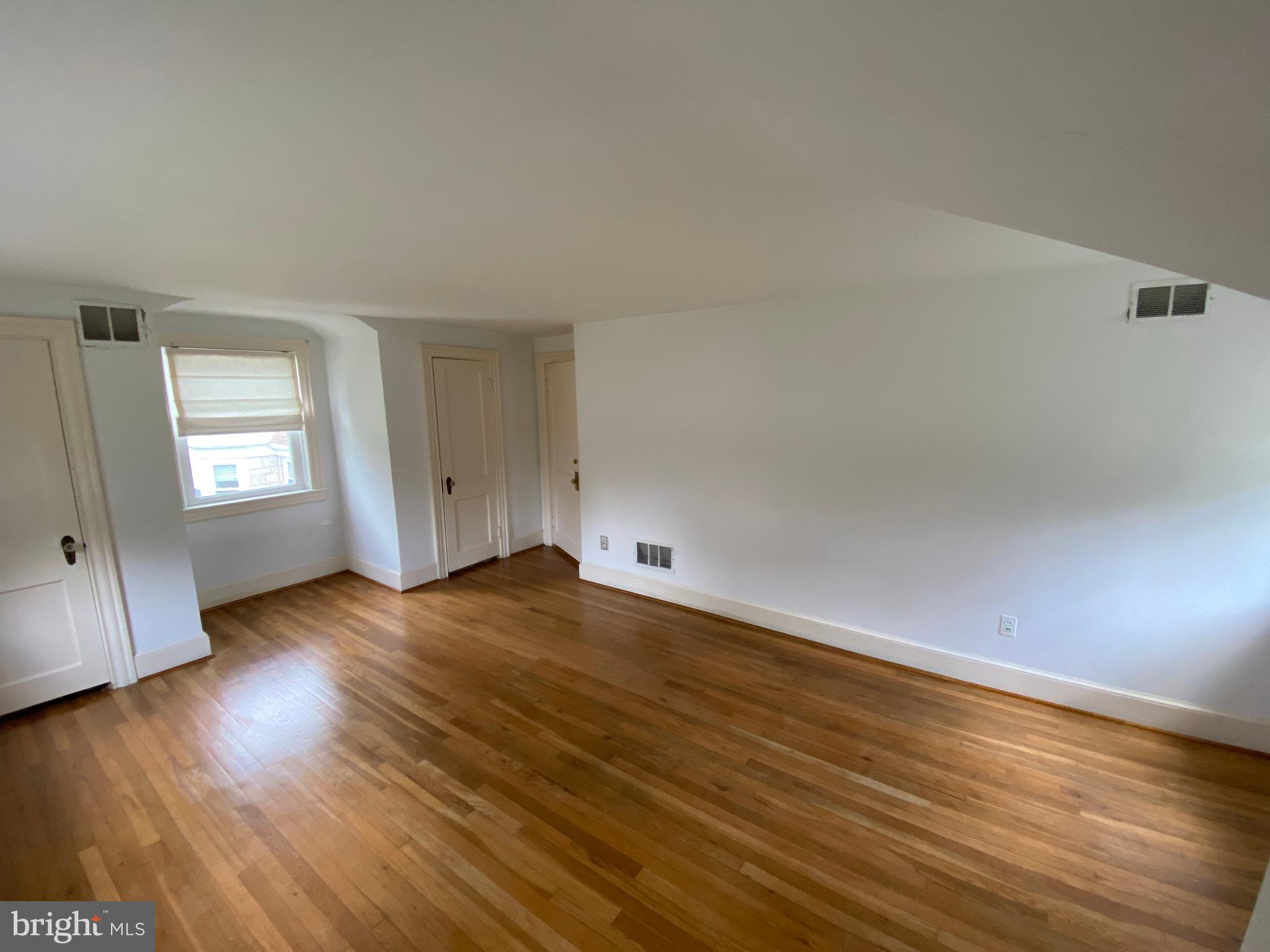 WOODLAWN - Residential Lease