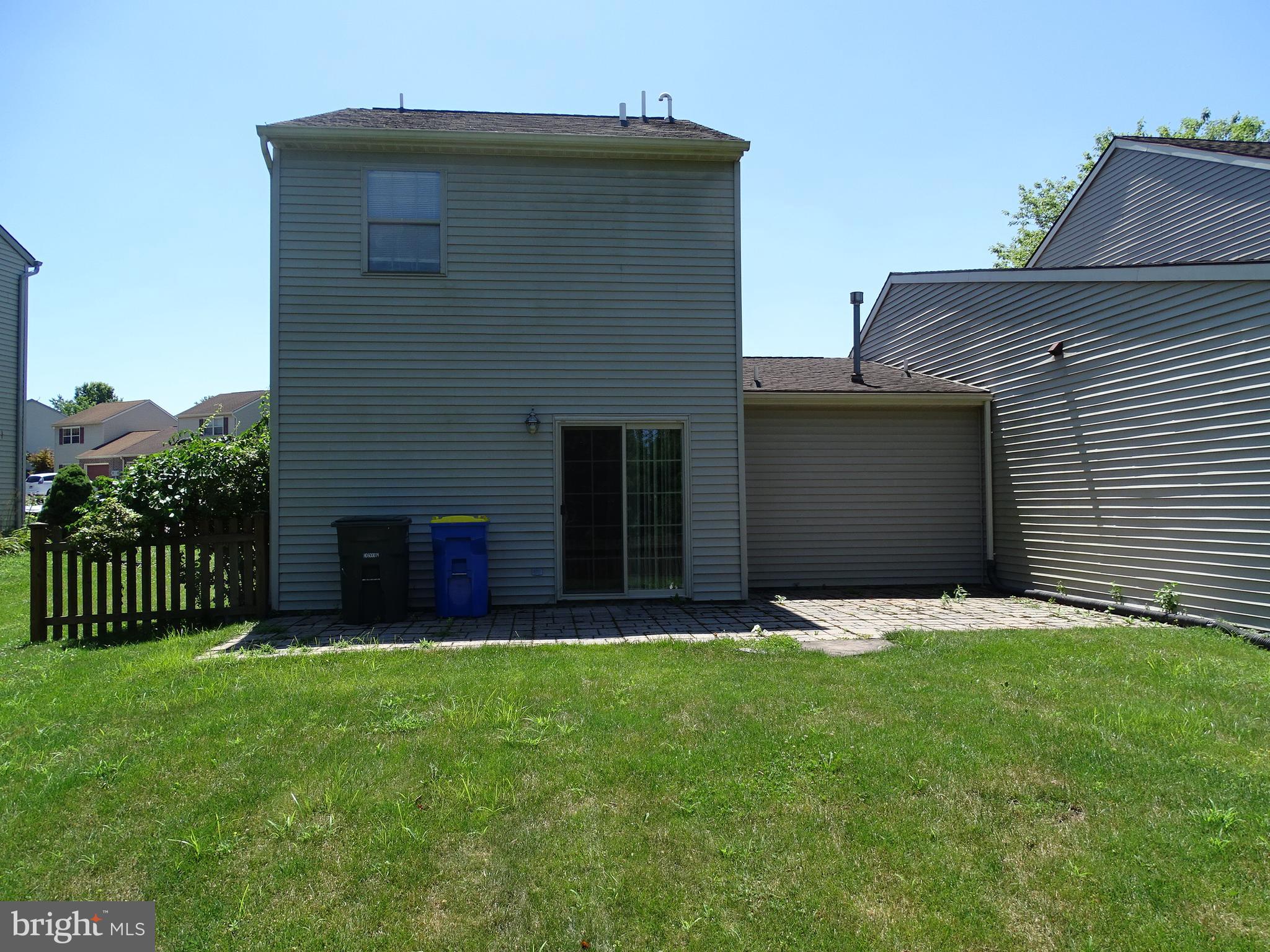 STONEBRIDGE CONDOS - Residential