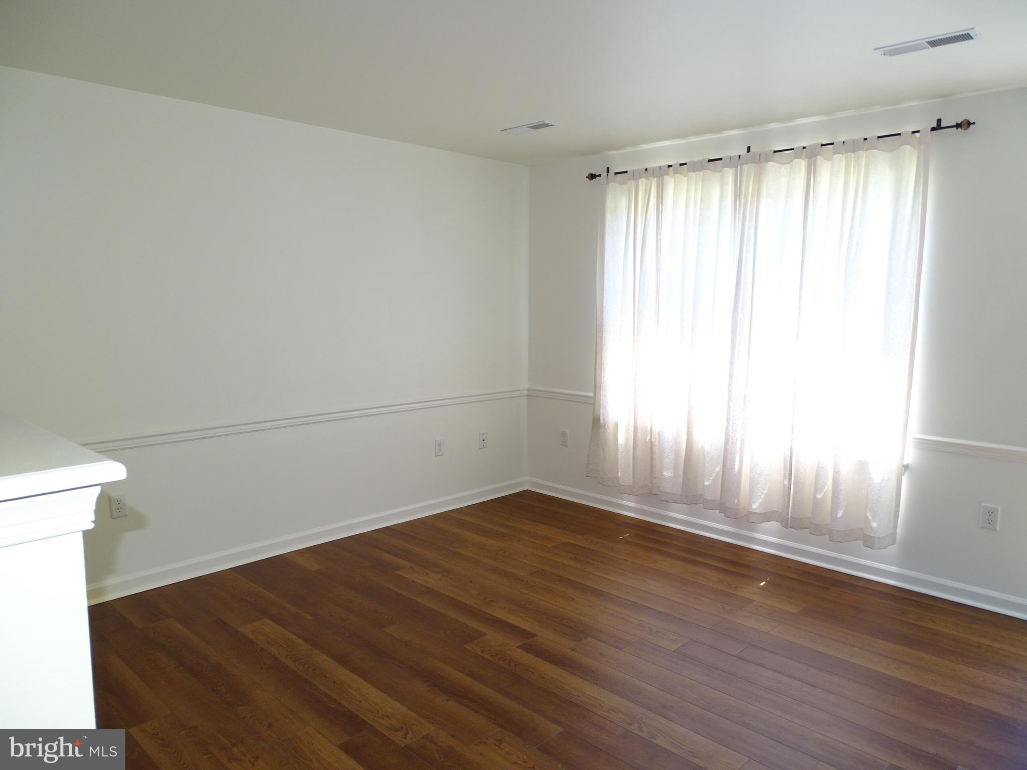 STONEBRIDGE CONDOS - Residential