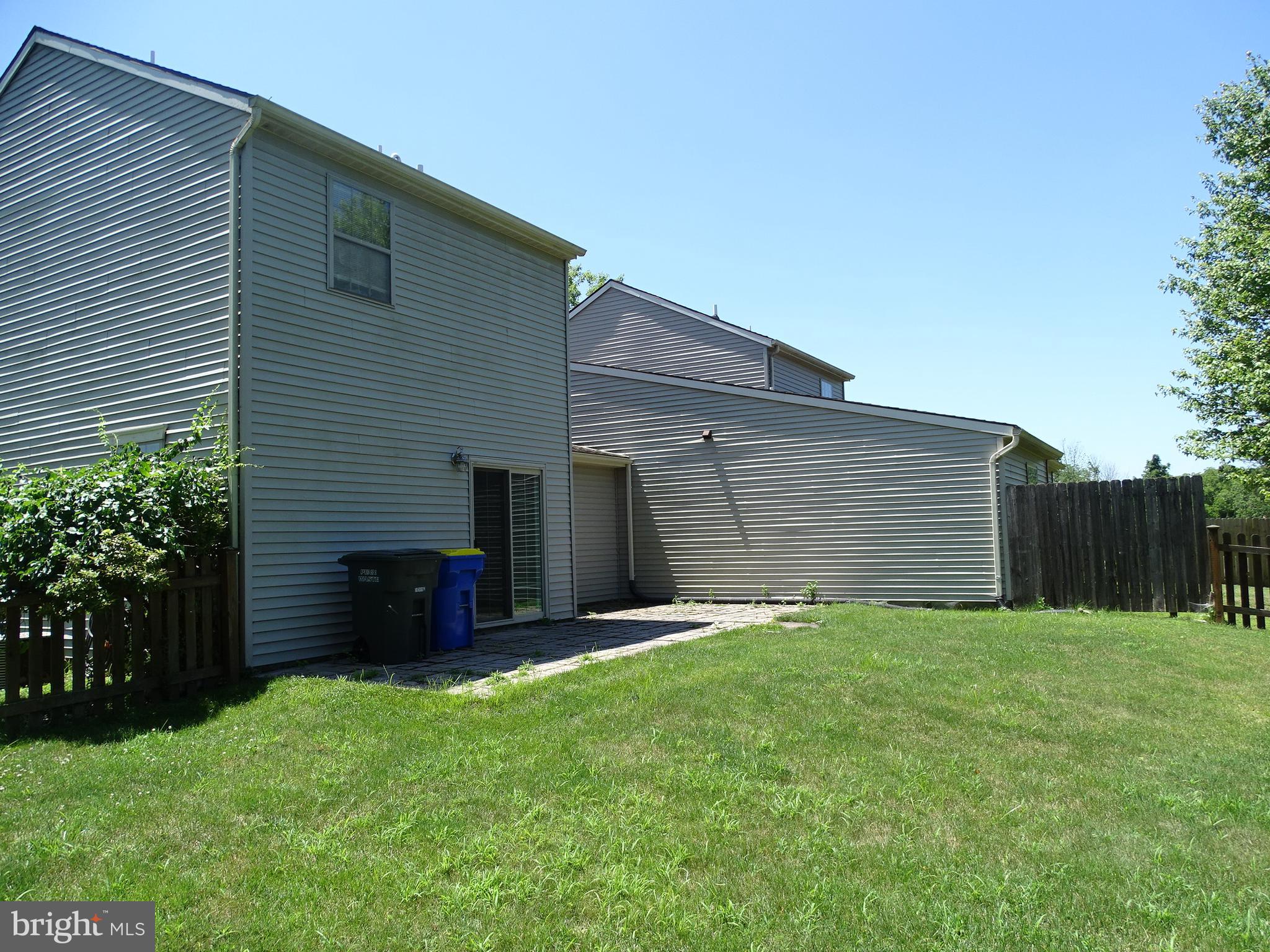 STONEBRIDGE CONDOS - Residential