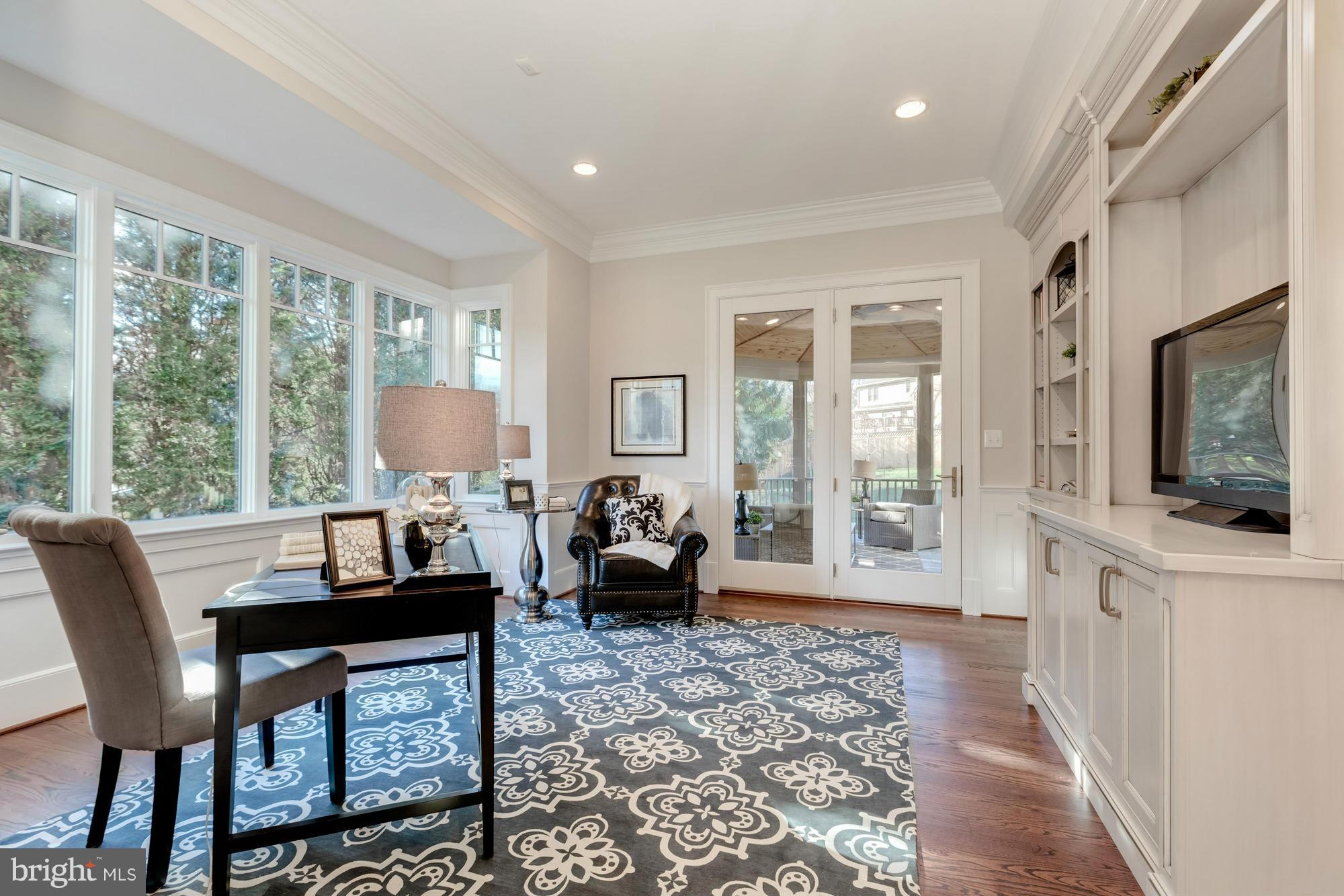 LANGLEY FOREST - Residential