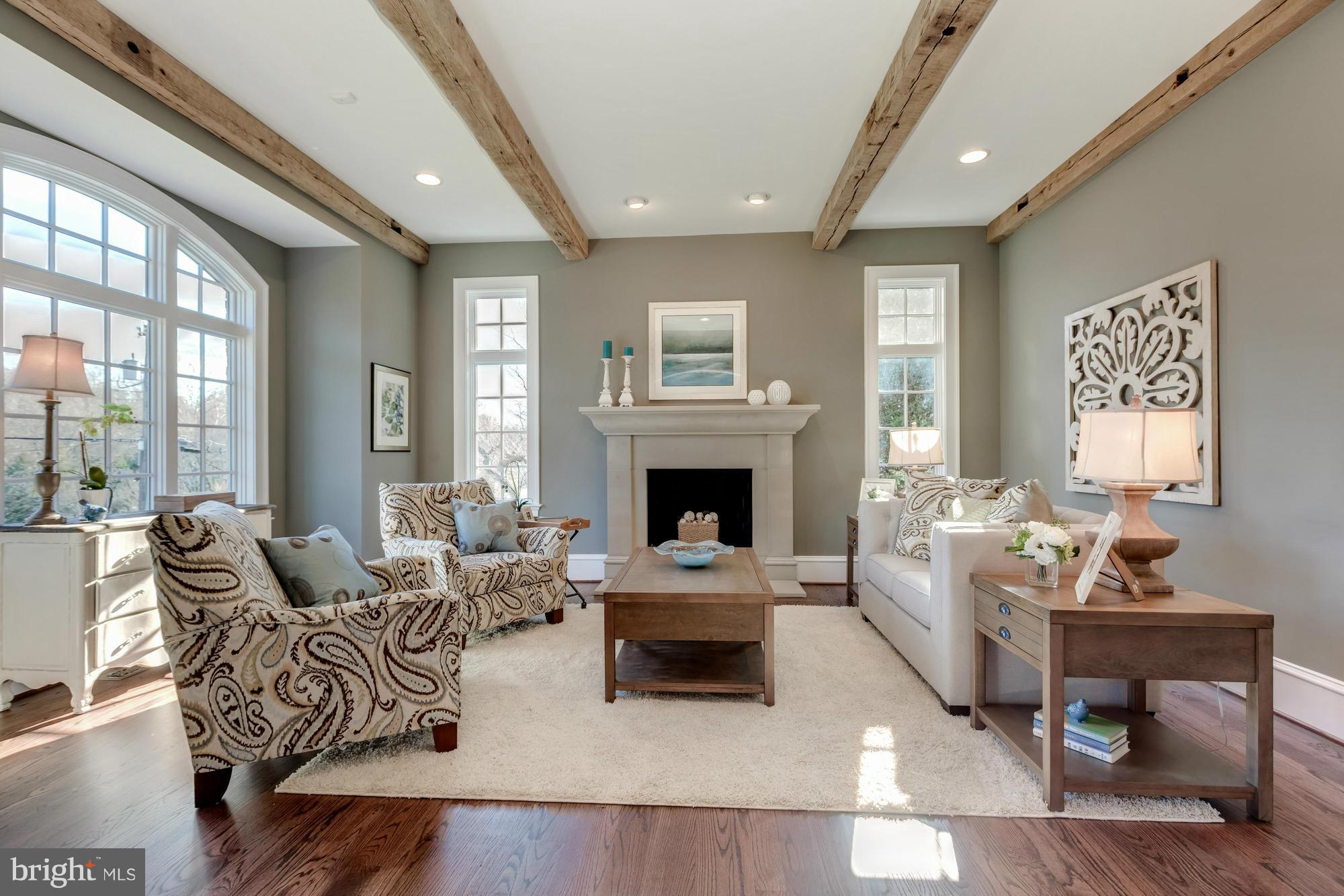 LANGLEY FOREST - Residential