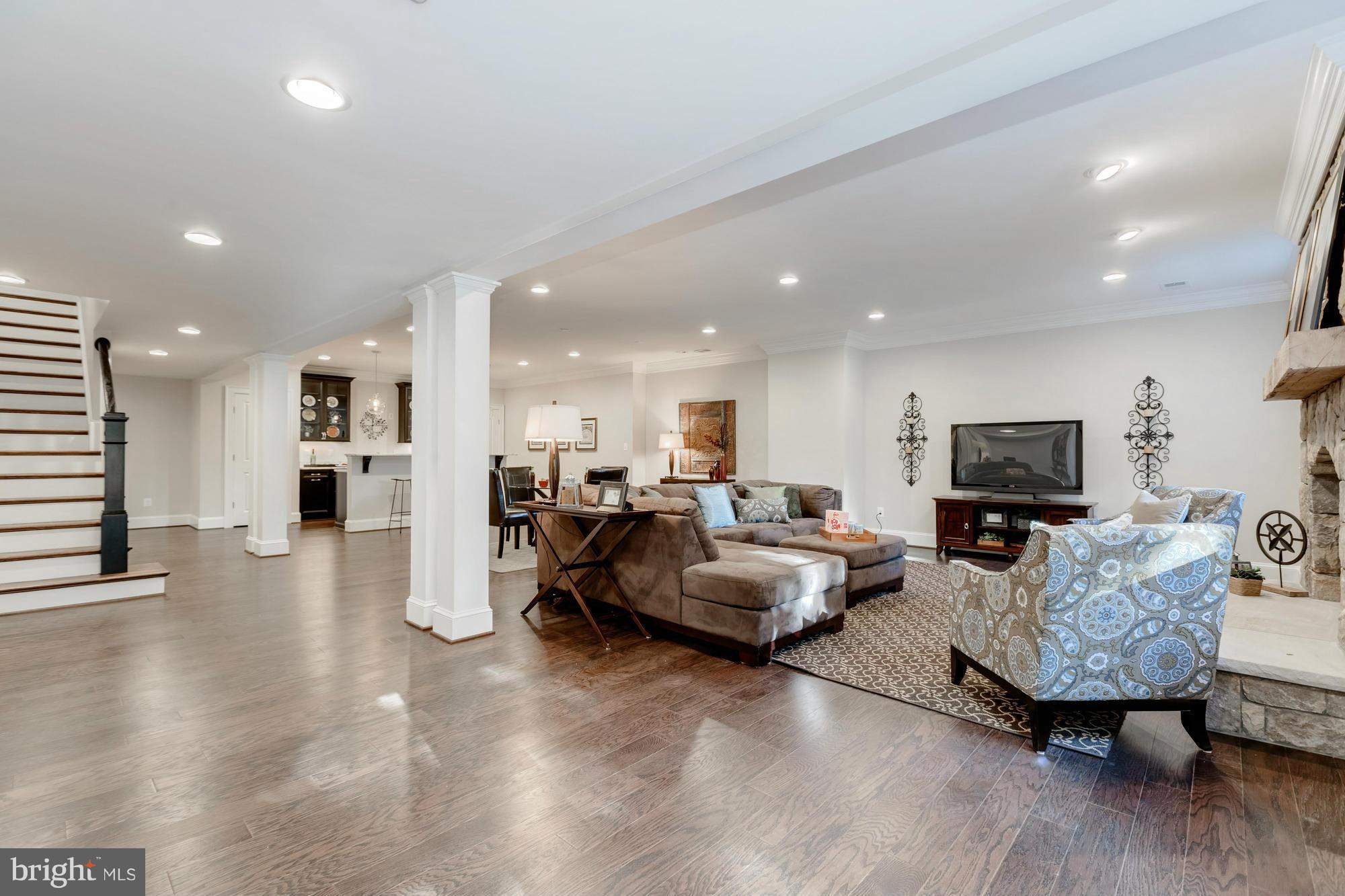 LANGLEY FOREST - Residential