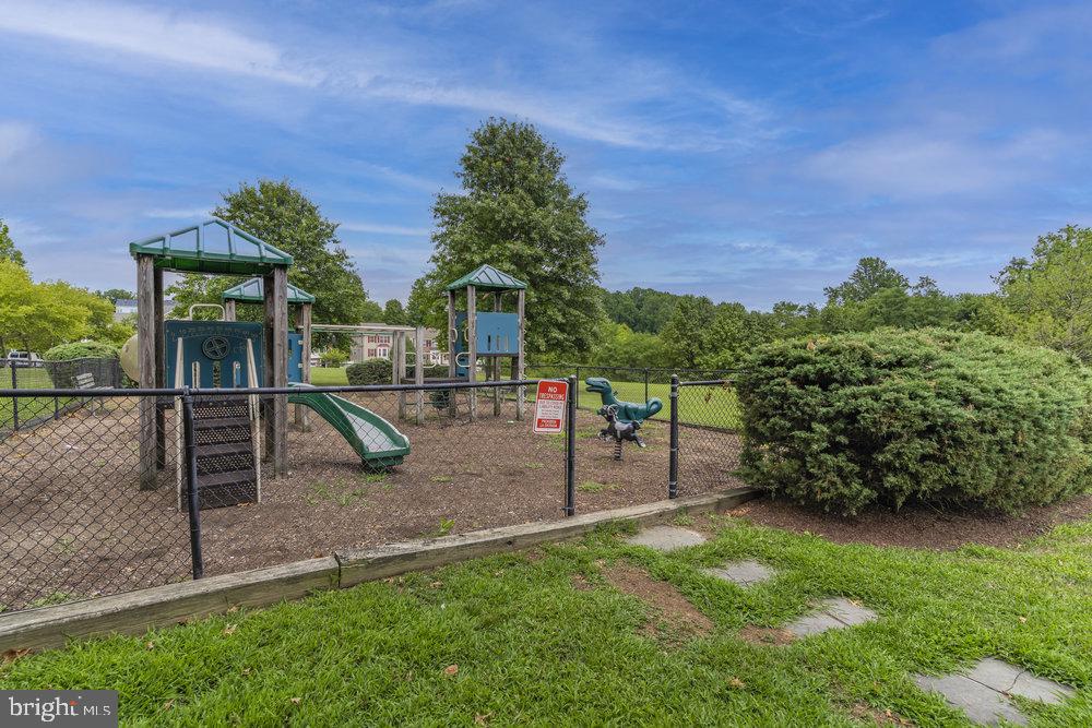 MARLTON TOWN CENTER - Residential