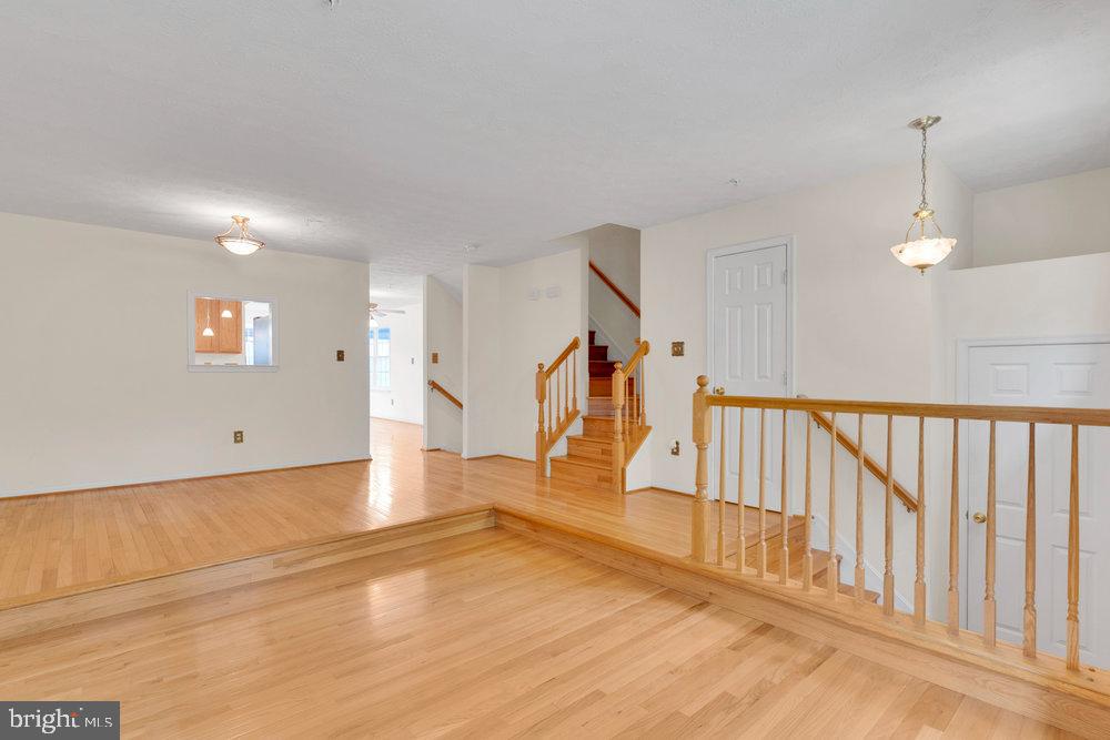 MARLTON TOWN CENTER - Residential