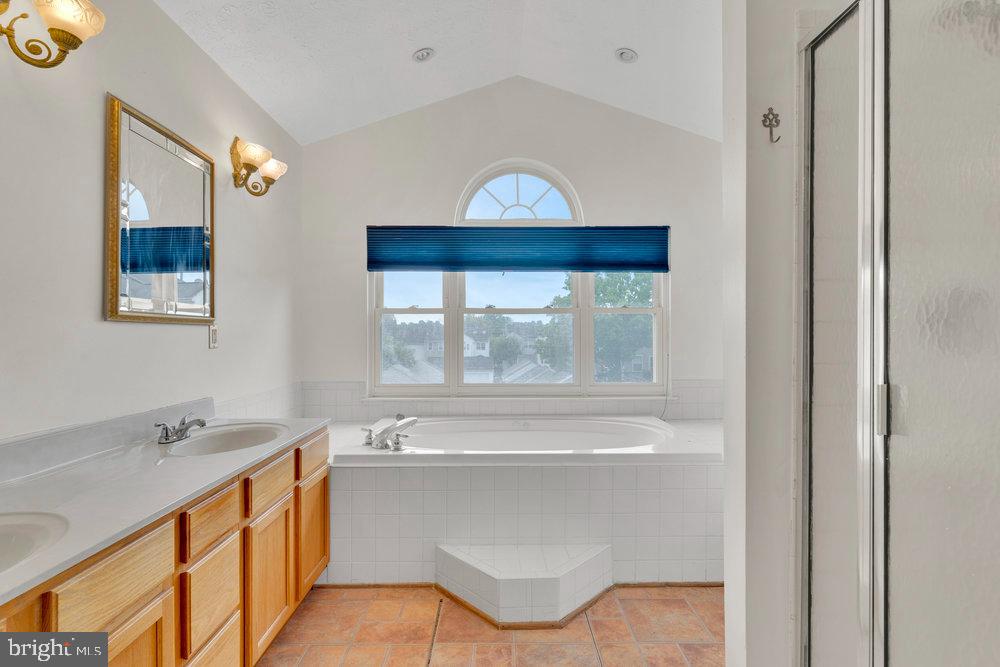 MARLTON TOWN CENTER - Residential