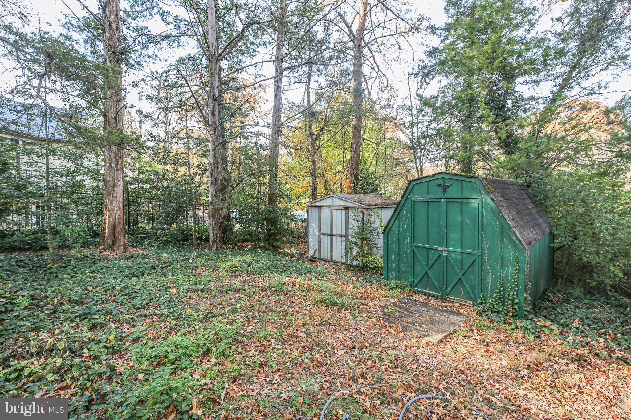 WESTMONT - Residential