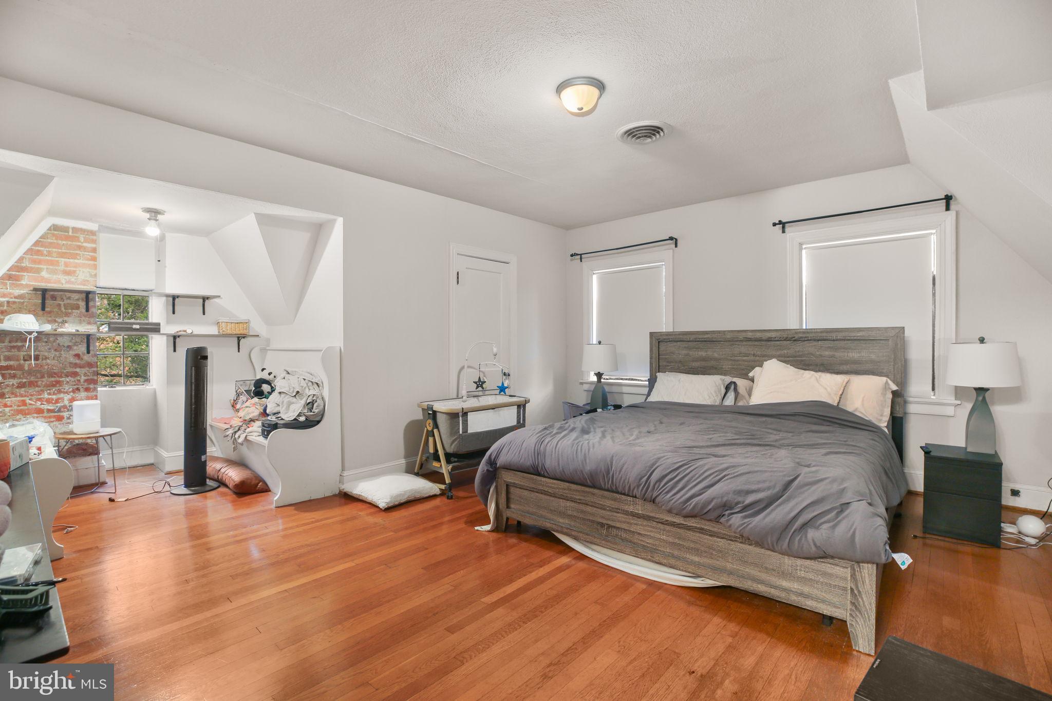 WESTMONT - Residential