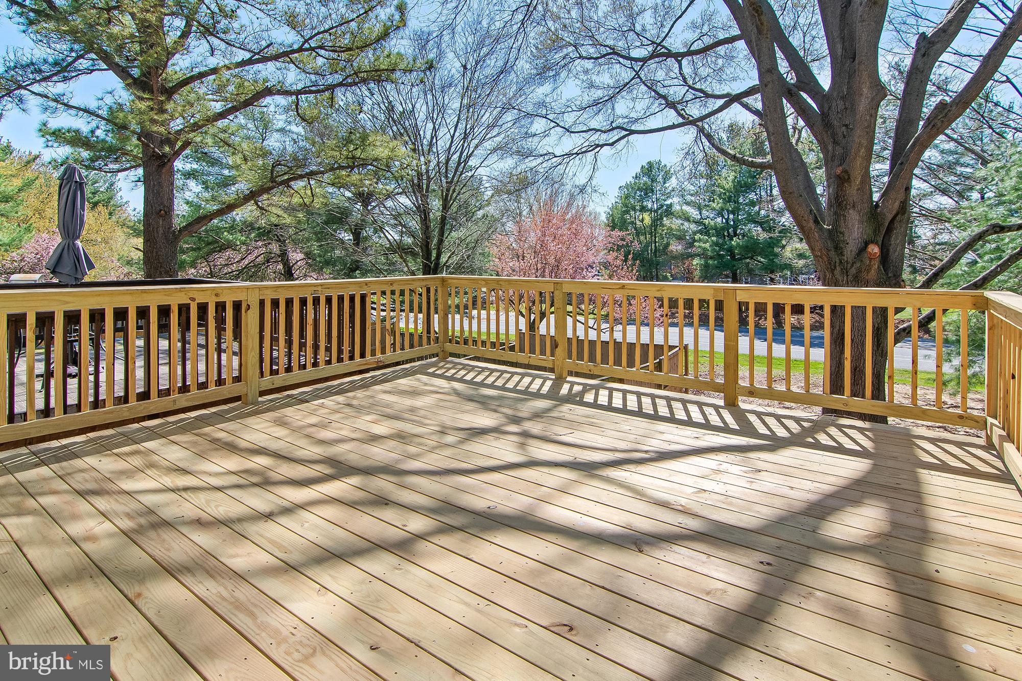 CONSTANT FRIENDSHIP - Residential