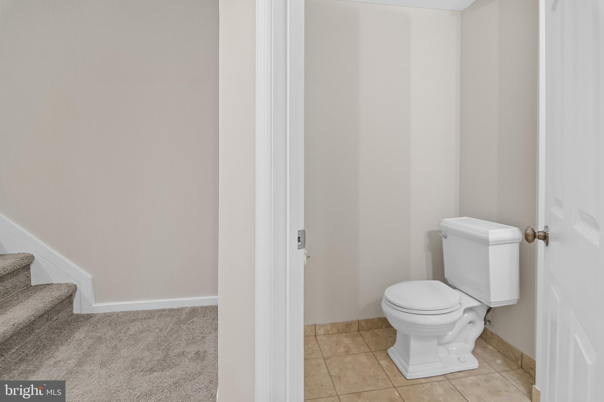 CONSTANT FRIENDSHIP - Residential