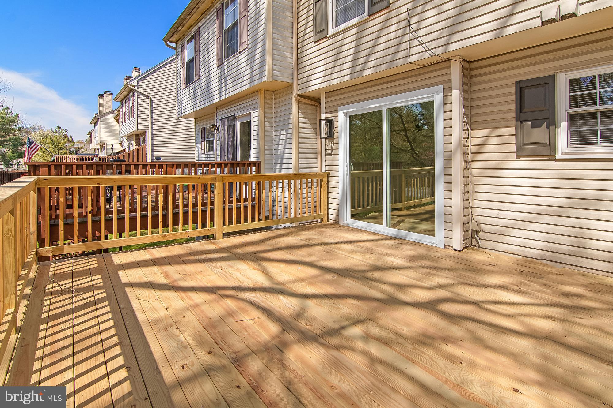 CONSTANT FRIENDSHIP - Residential