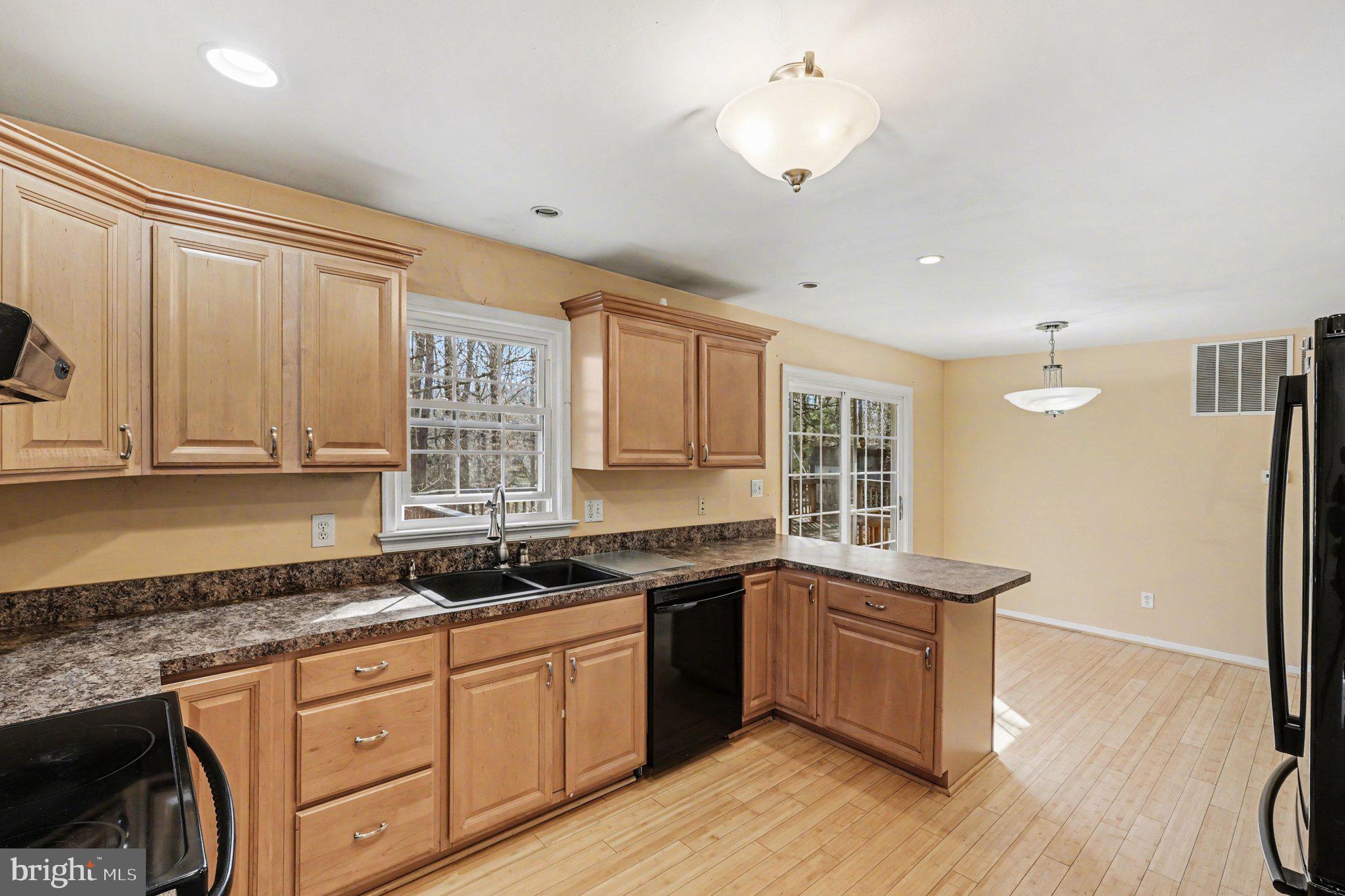 SANDY RIDGE - Residential