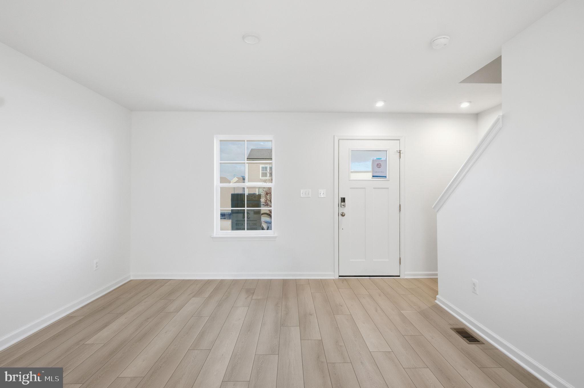 SOUTH BROOK - Residential