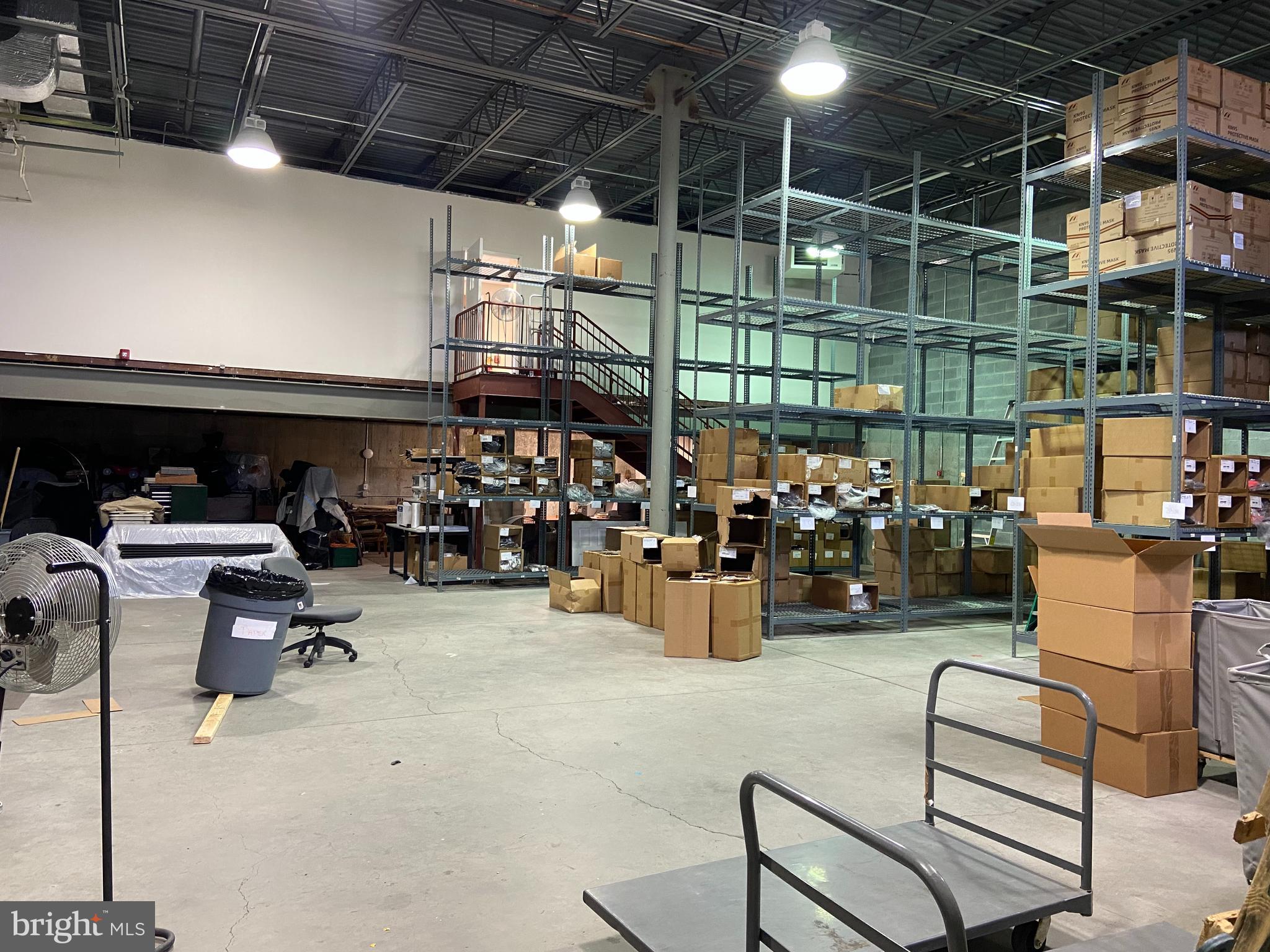 WINCHESTER - Commercial Sale