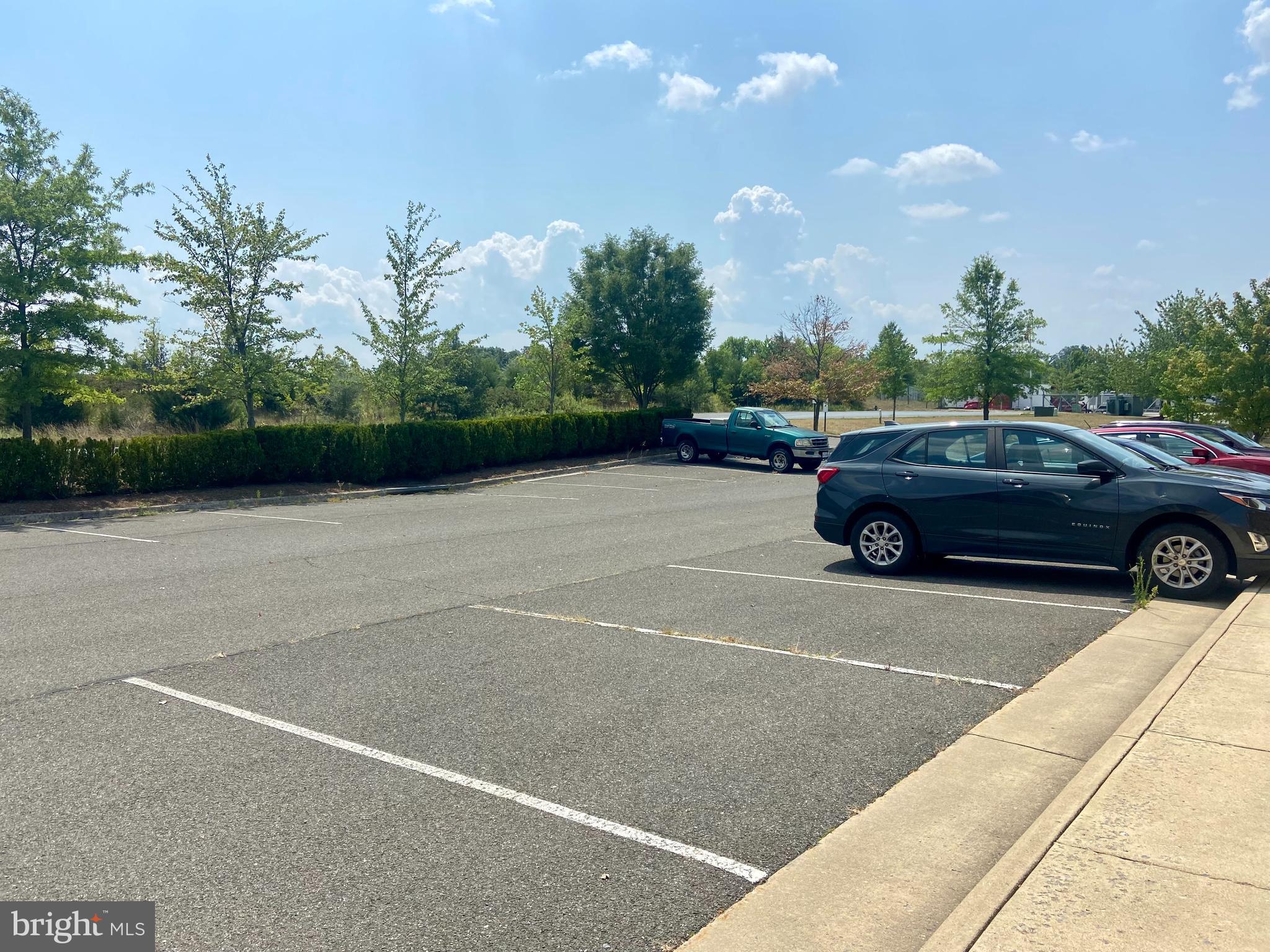 WINCHESTER - Commercial Sale