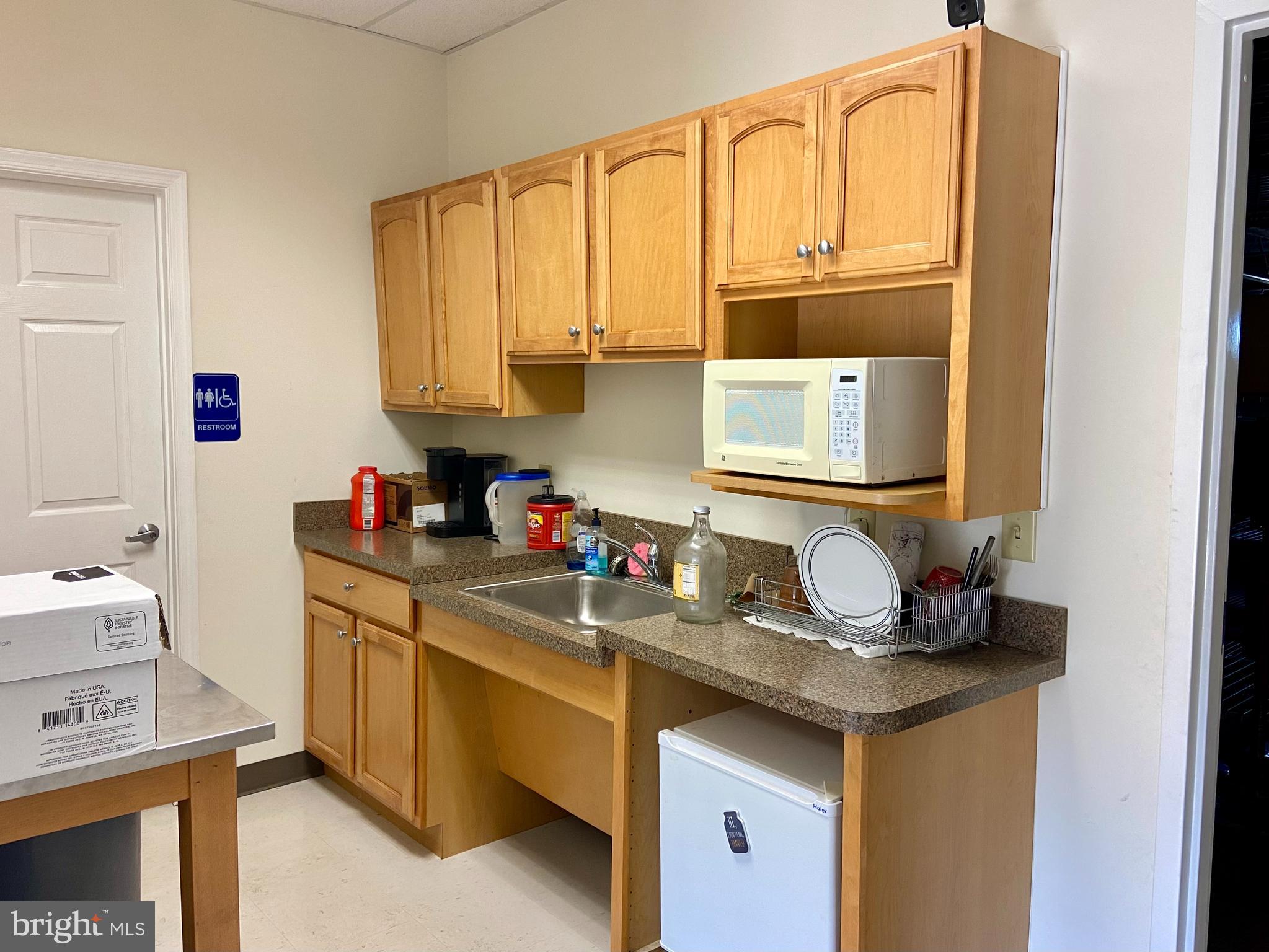 WINCHESTER - Commercial Sale