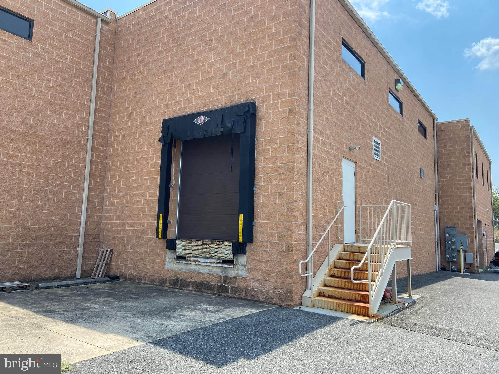 242 AIRPORT ROAD